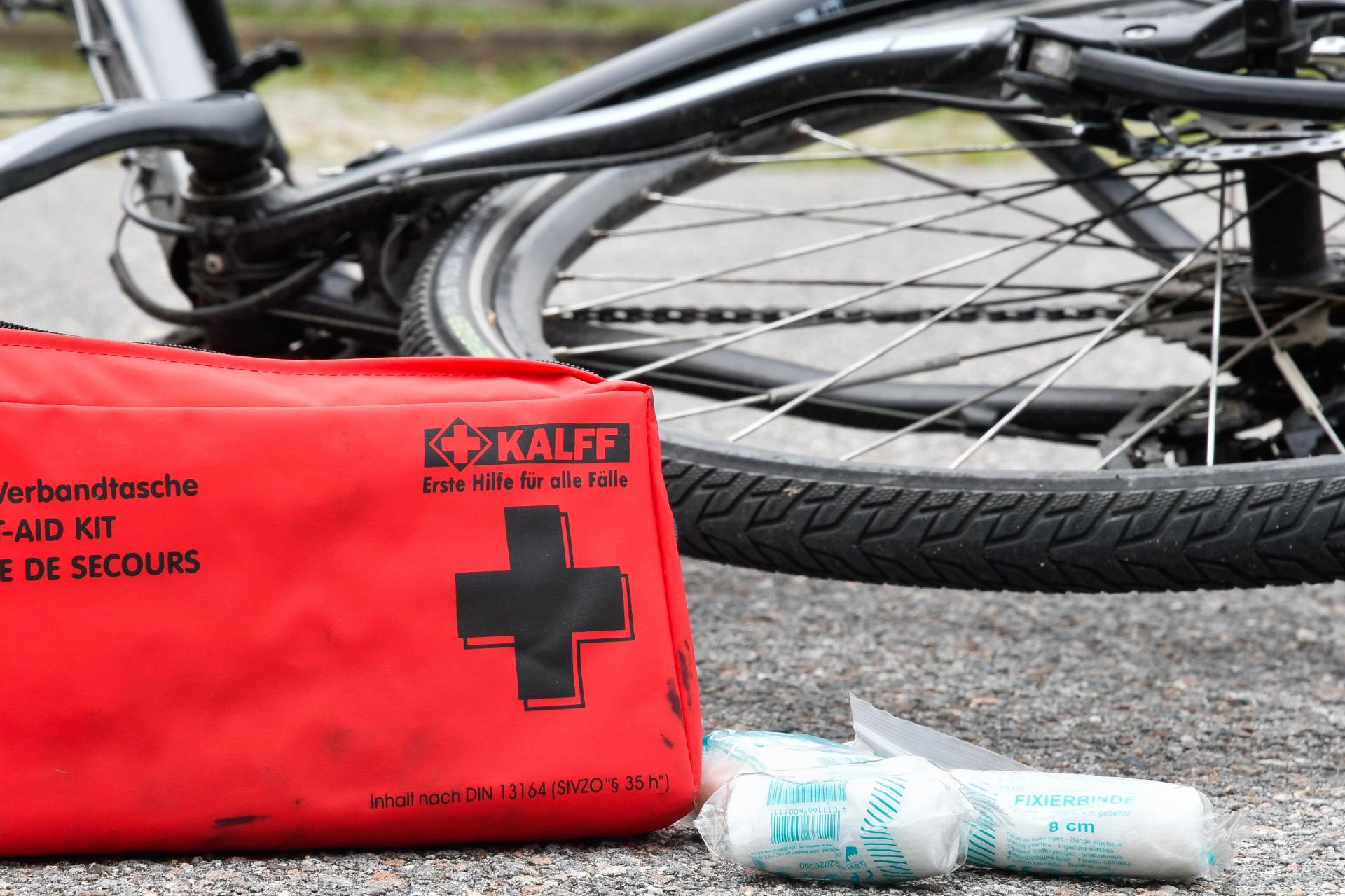 Eine Fahrradfahrerin wurde bei einem Unfall in Ebermannsdorf leicht verletzt.  (Symbolbild: Petra Hartl)