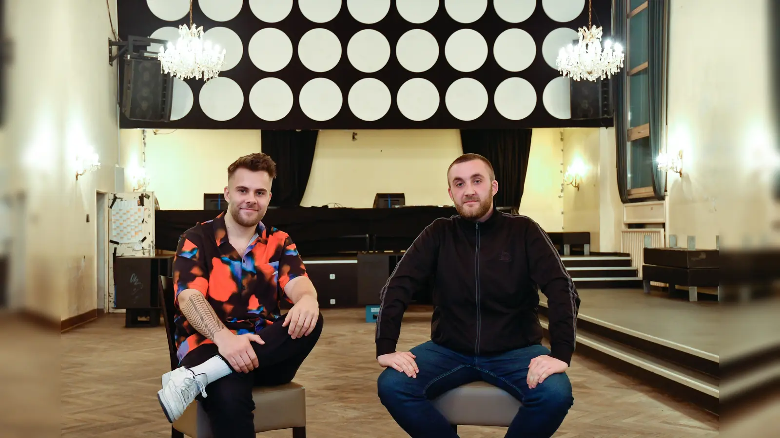 Bei „Bass gegen Hass” werden Thiemo (THMSN) und Mario Donhauser (Dodyssee) auflegen. (Bild: Petra Hartl)