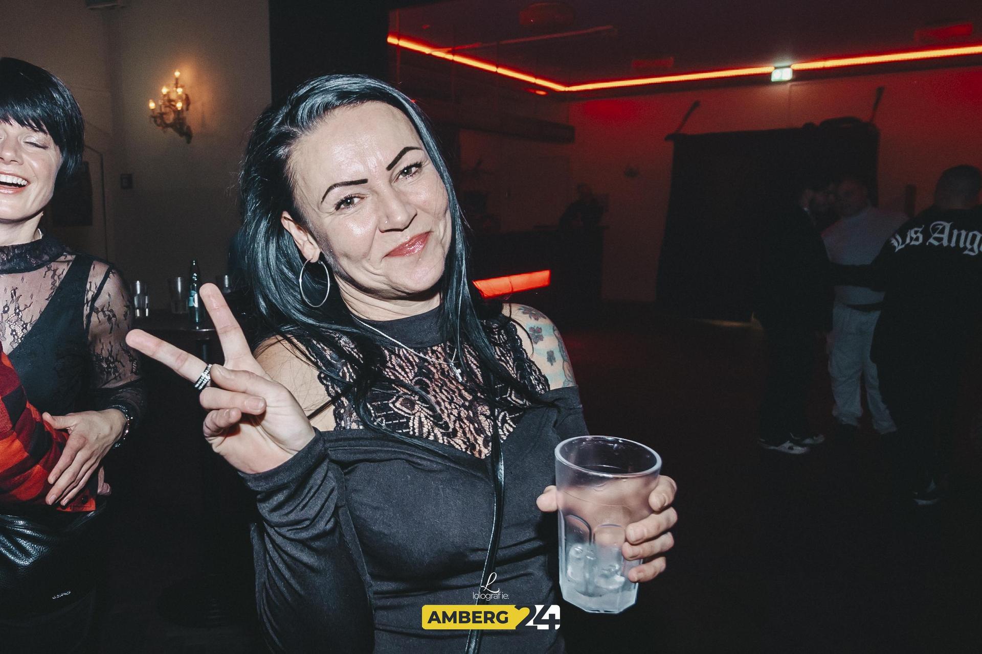 Back 2 the 90ies im Casino: Die sweetesten Party-Fotos von Lolografie. (Bild: Lolografie)