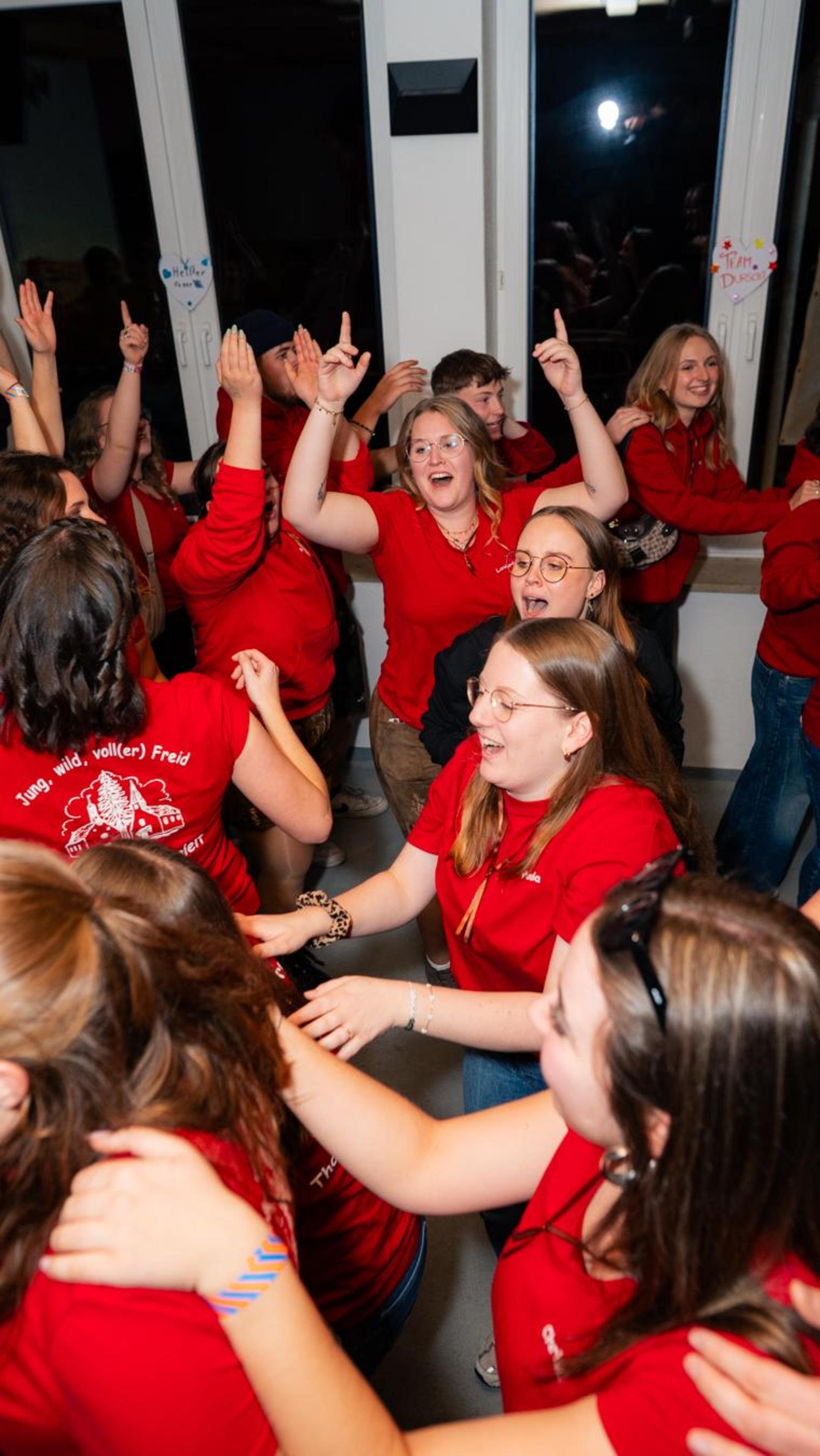 Die besten Bilder vom Kirwa-Samstag in Thansüß. (Bild: Hannes Stock)