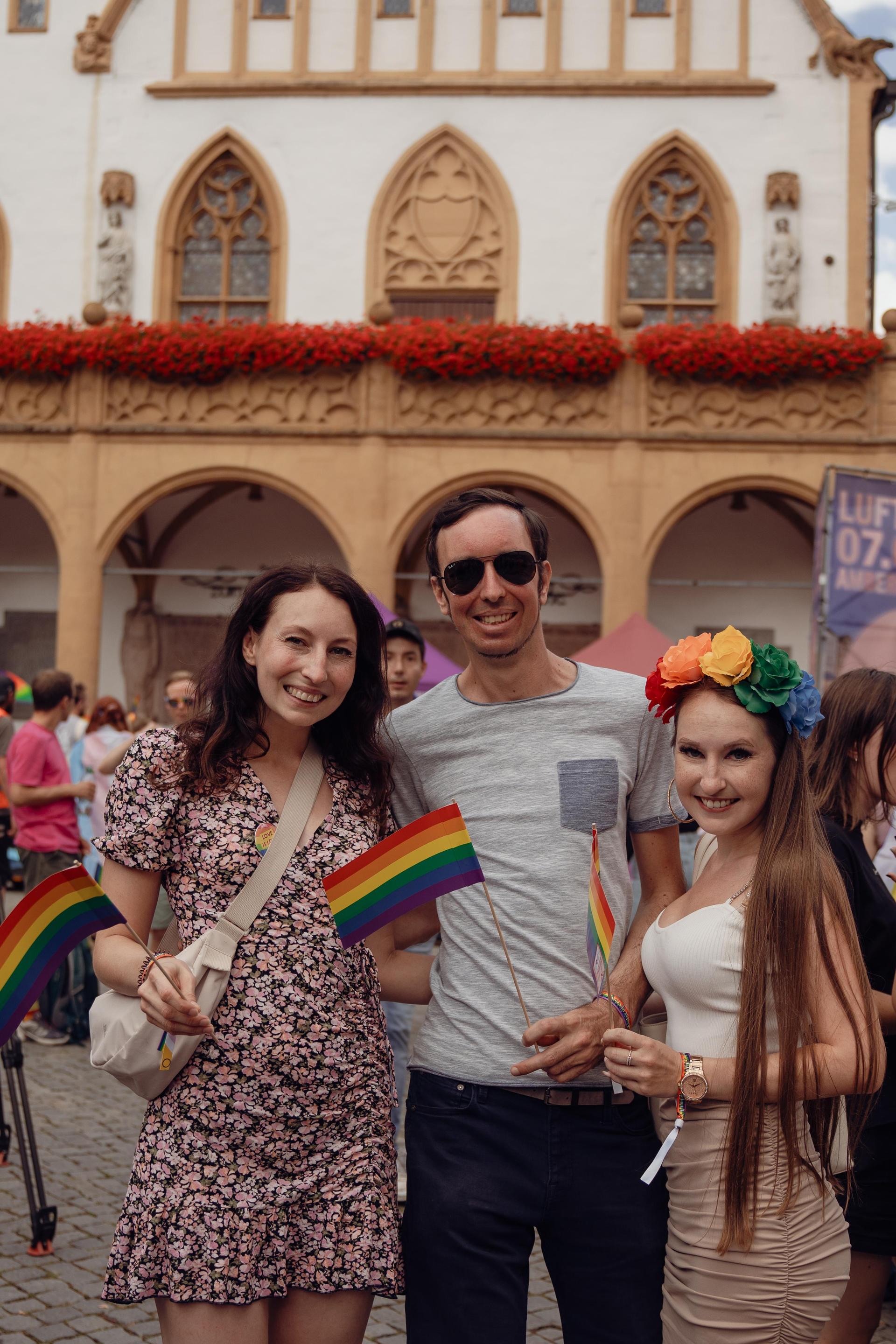 Das war beim Amberger CSD-Demozug am Samstag los. (Bild: Ria Schmidt)