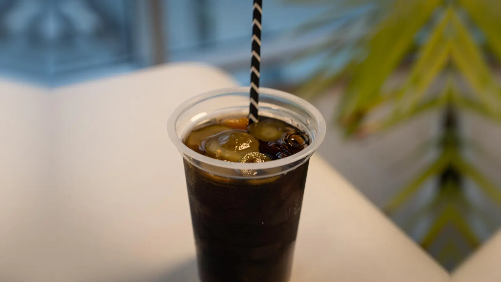 Dua Lipa liebt ihn, wir auch: Cola mit Zusätzen. (Bild: knz)