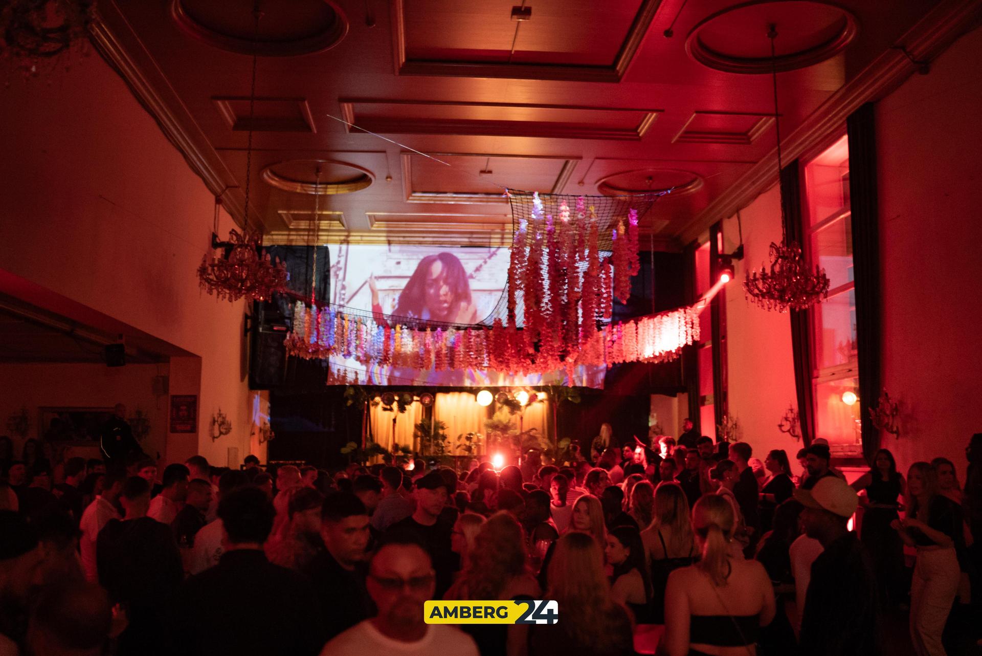 „Loco Loco” am Samstag im Casino. (Bild: Mario Donhauser)