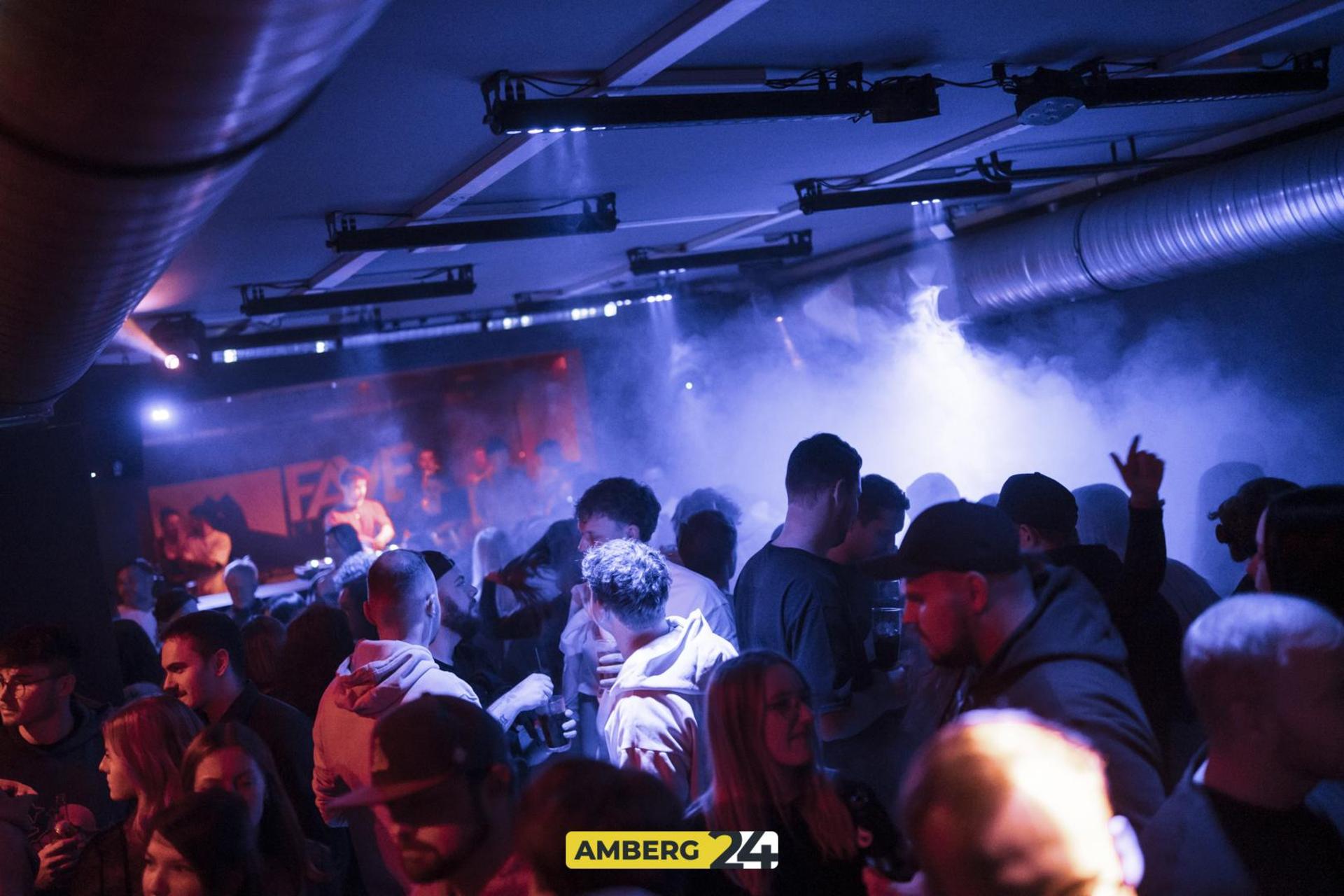 Party am 1. Weihnachtsfeiertag im Happy Rock.  (Bild: Martin Sponsel)