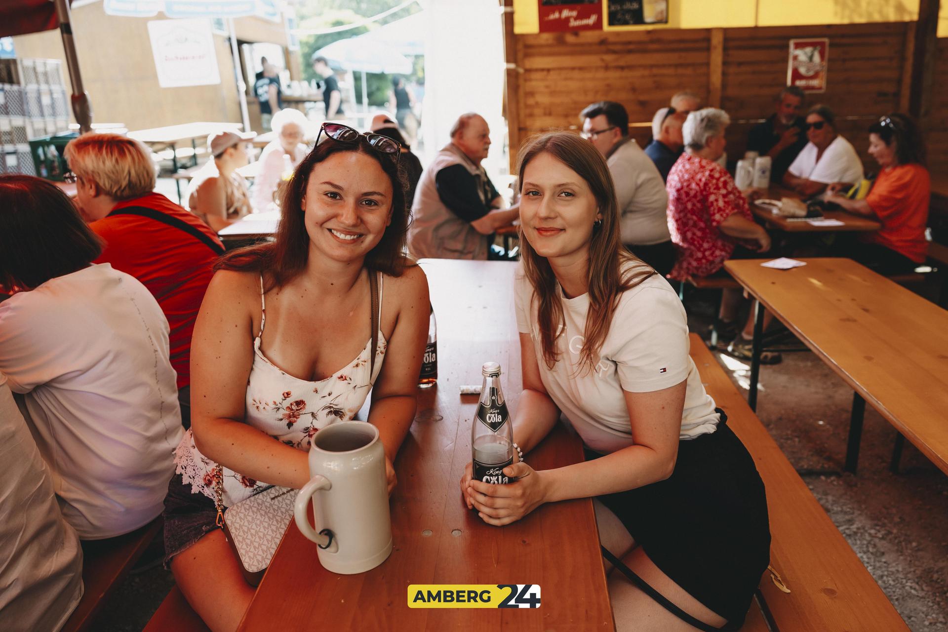 Fotografin Lolo war für euch auf dem Bergfest in Amberg unterwegs. (Bild: Lolografie/ Leonie Hartung)