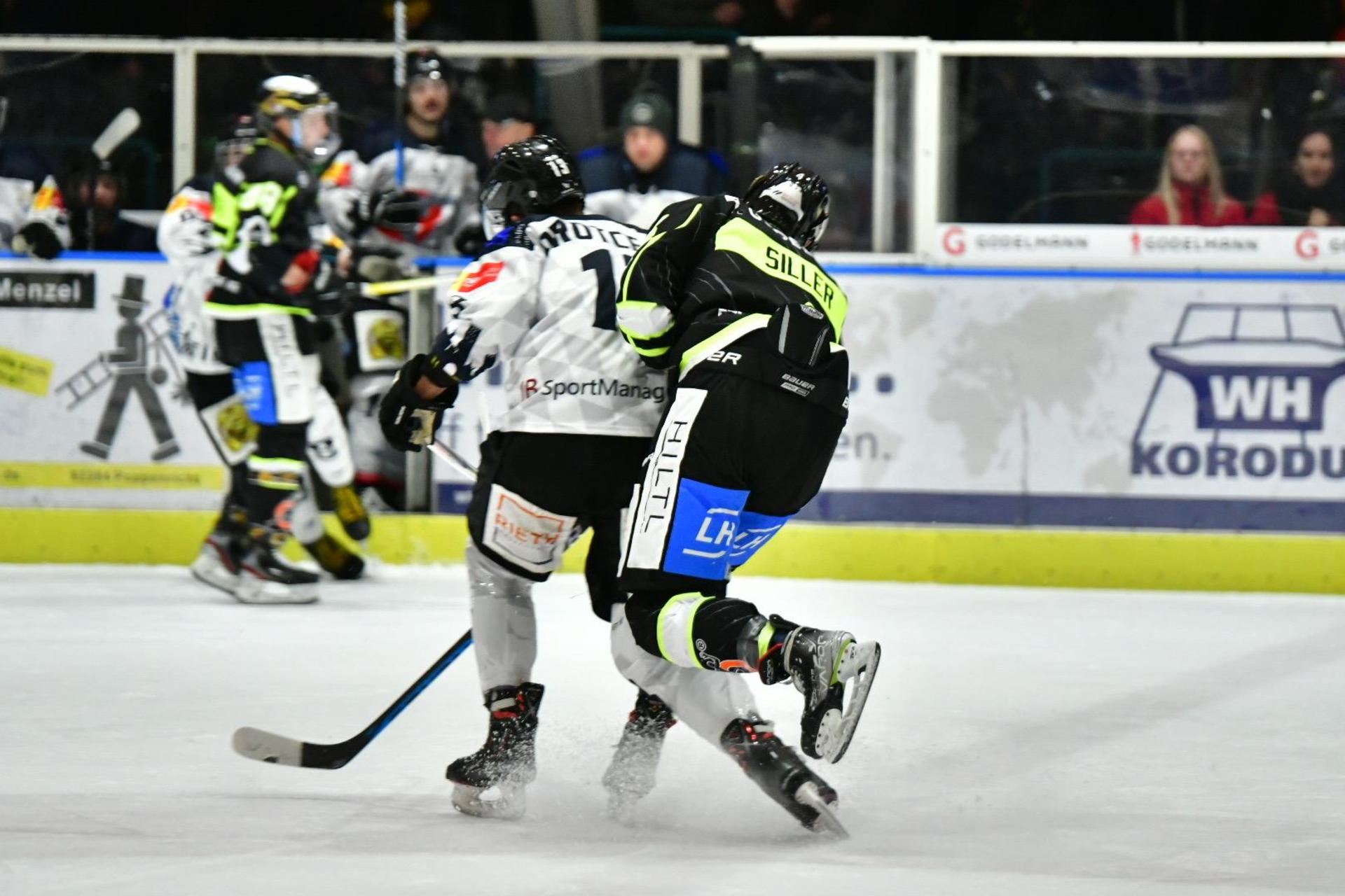Der ERSC Amberg muss sich dem HC Landsberg mit 2:3 geschlagen geben. (Bild: A.& J. Pastuska)