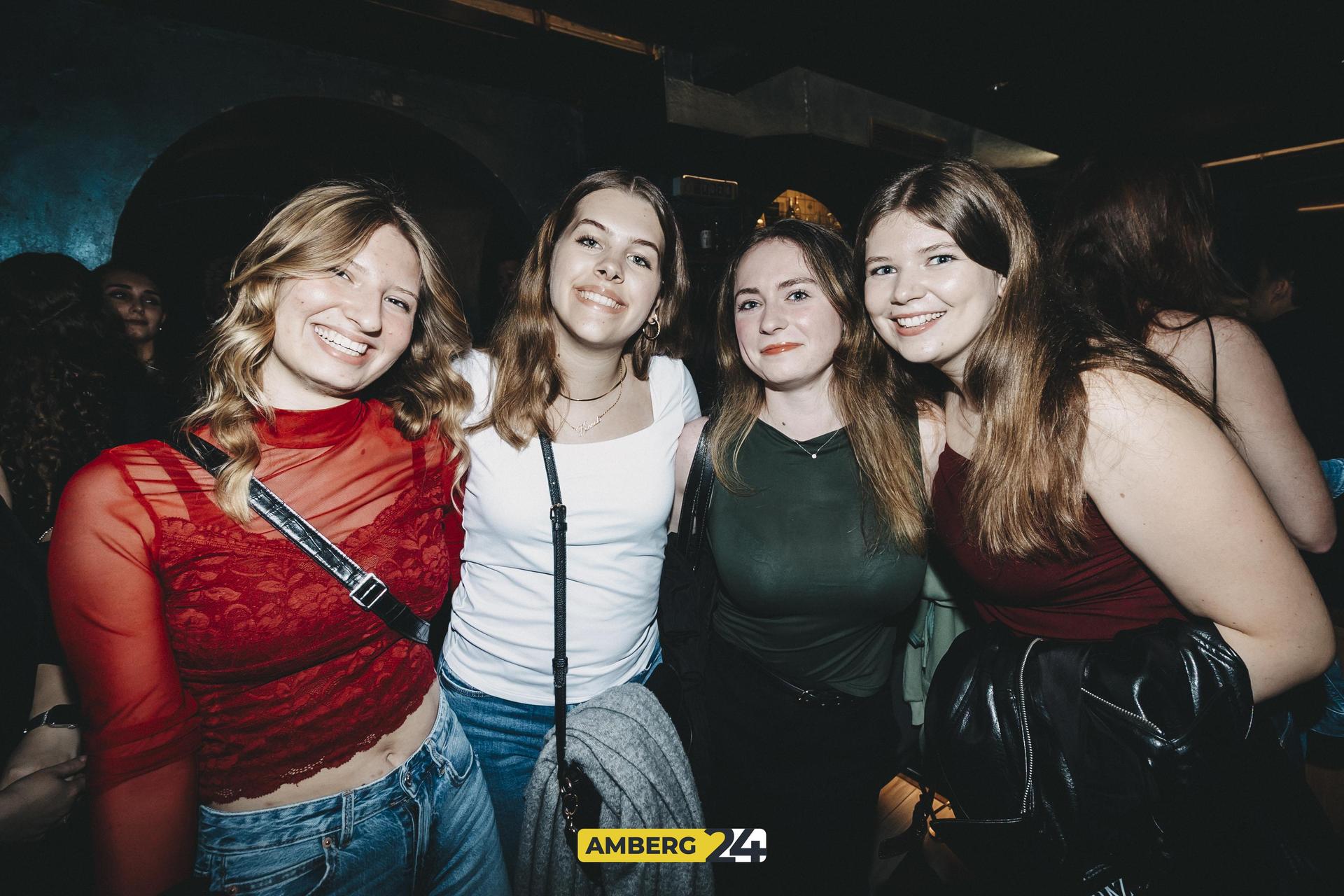 Amberg tanzt im Blauen Haus 2025! (Bild: Lolografie)