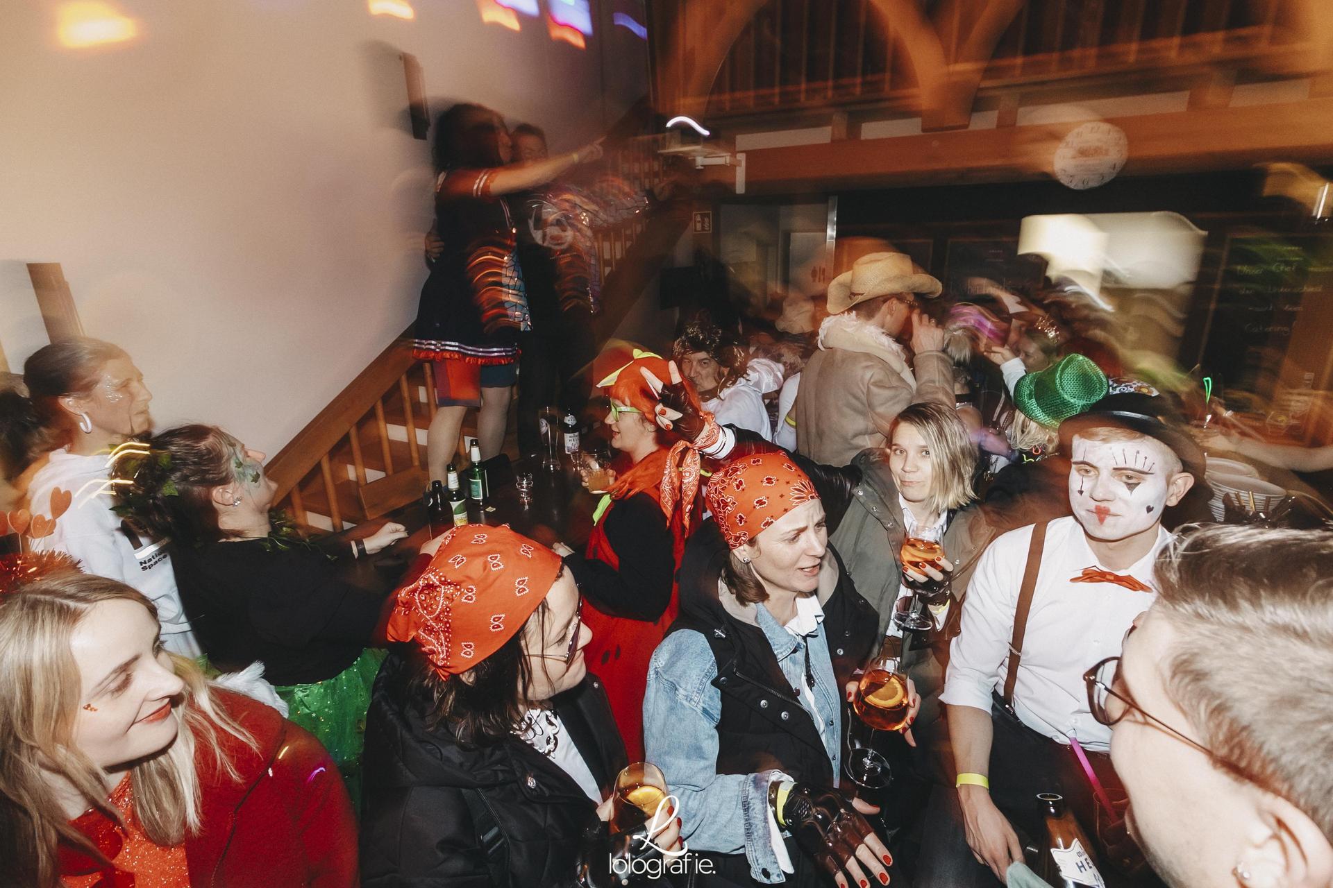 So war der Weiberfasching im Roberts (Bild: ama)