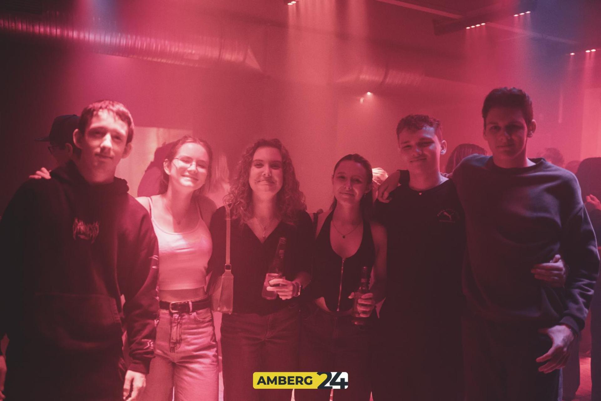 Kinkerlitzchen im Happy Rock. Das sind die Bilder. (Bild: Martin Sponsel)