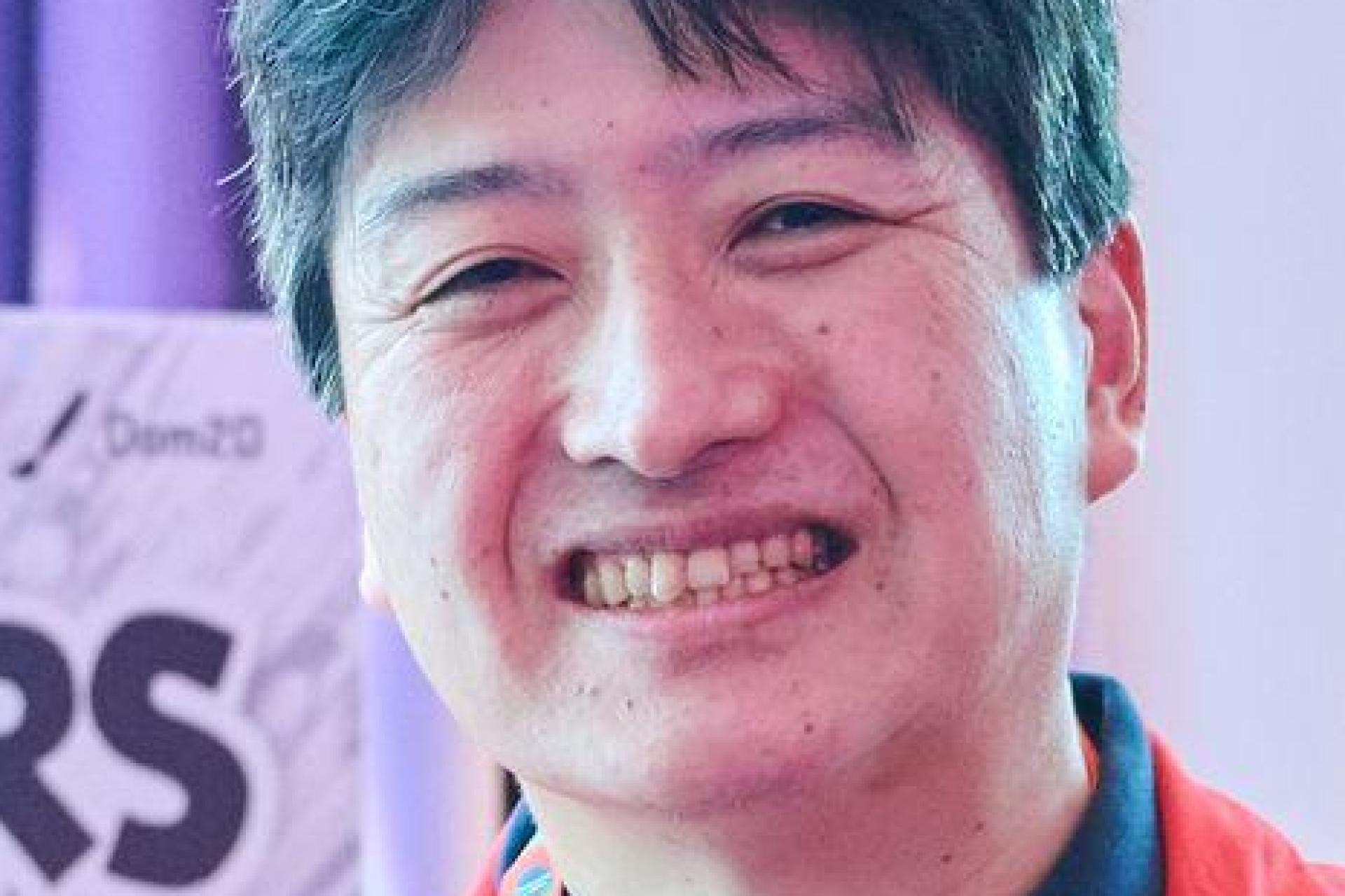 Spieleautor Hisashi Hayashi gewann mit „Bomb Busters“ die Auszeichnung „Spiel des Jahres“ 2025. (Bild: Annette Riedl/dpa)