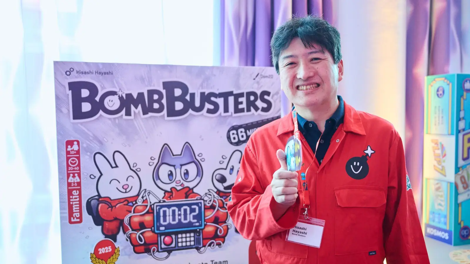 Spieleautor Hisashi Hayashi gewann mit „Bomb Busters“ die Auszeichnung „Spiel des Jahres“ 2025. (Bild: Annette Riedl/dpa)