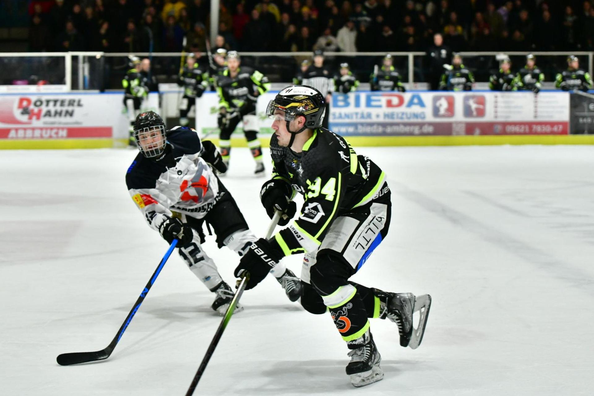 Der ERSC Amberg muss sich dem HC Landsberg mit 2:3 geschlagen geben. (Bild: A.& J. Pastuska)