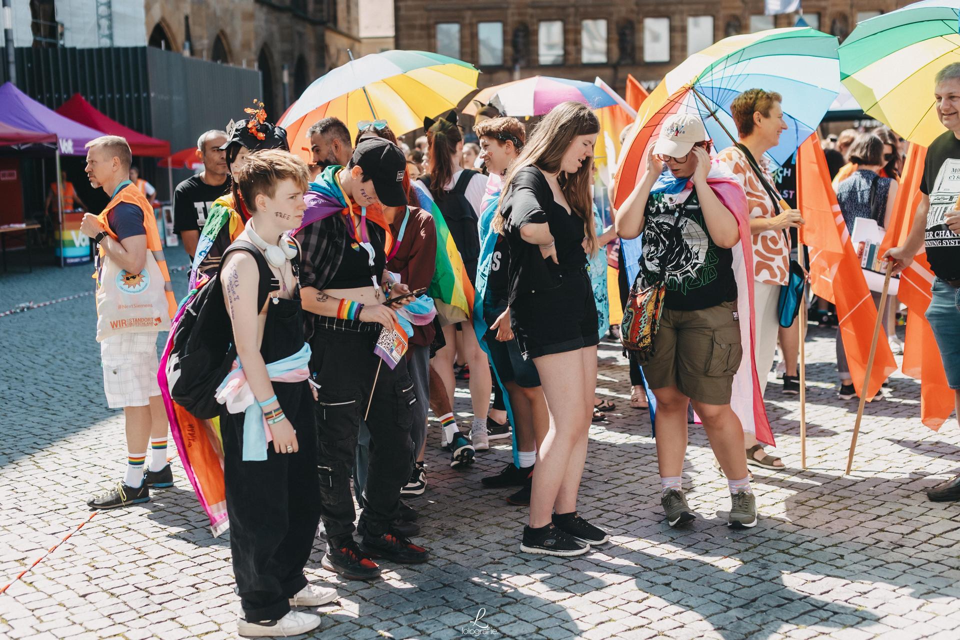 Die Bilder von der CSD-Parade 2023 in Amberg. (Bild: Leonie Hartung)