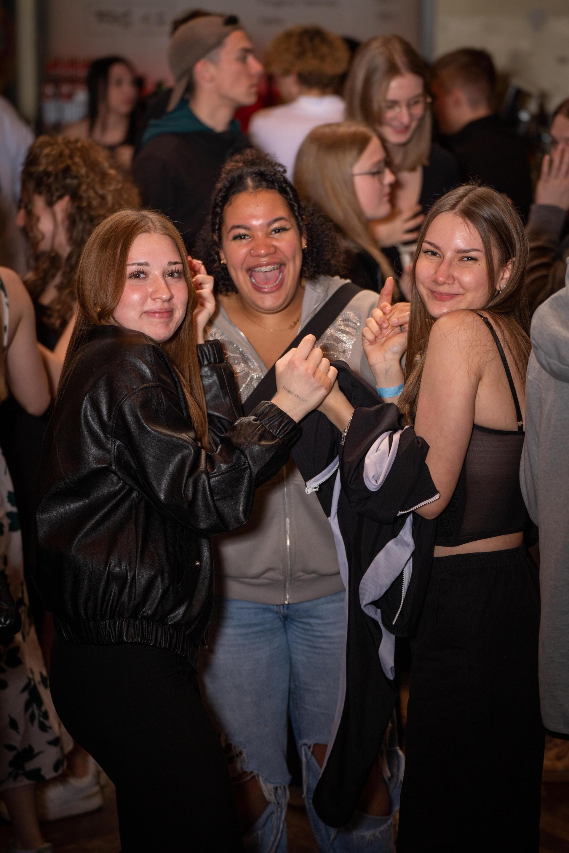 FOS &amp; BOS feiern in Amberg - die Fotos vom Abend.  (Bild: Daniel Geiger )