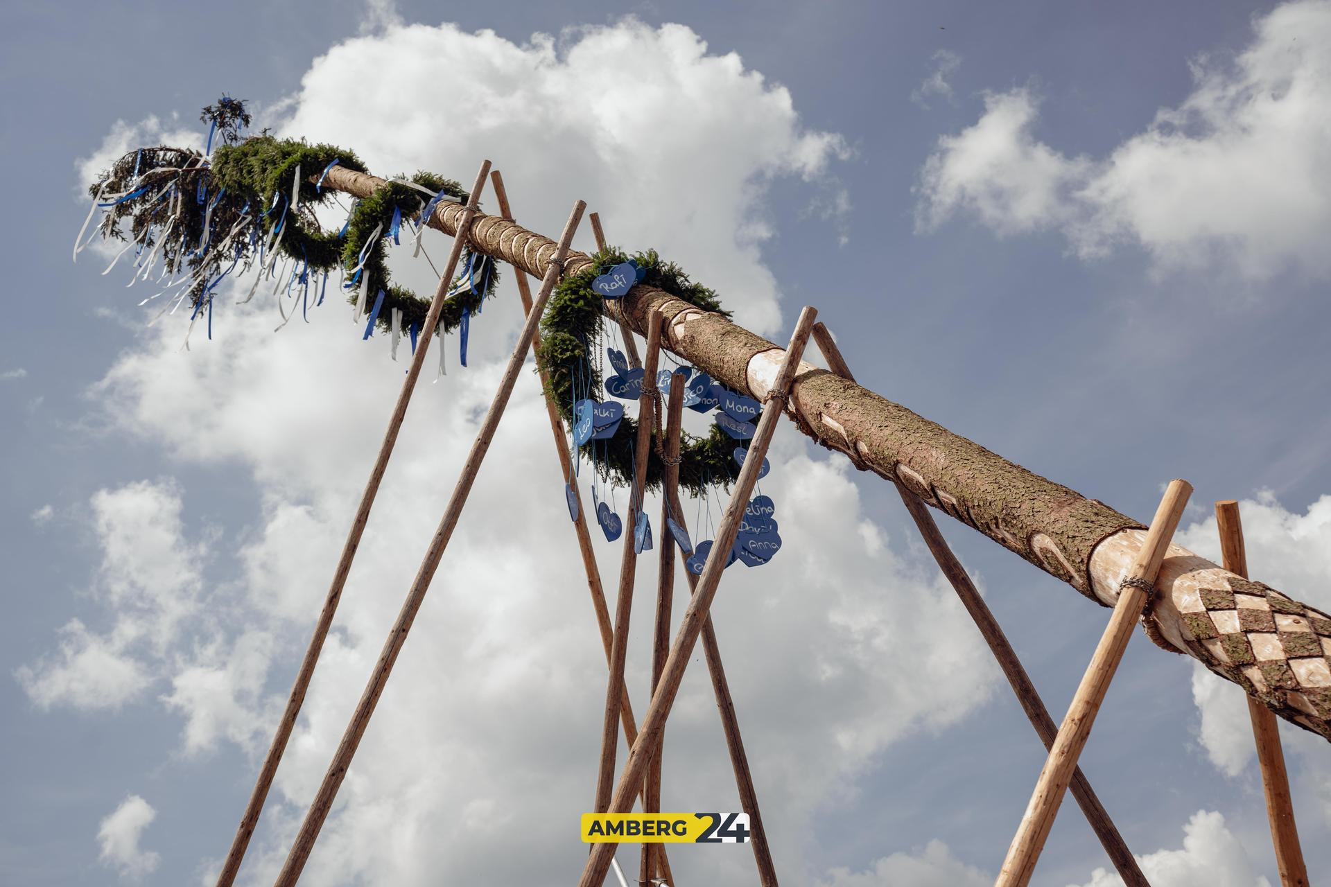 Kirwa in Upo heißt auch Baumaufstellen in UPO. Die Fotos gibt&#39;s hier.  (Bild: ama)