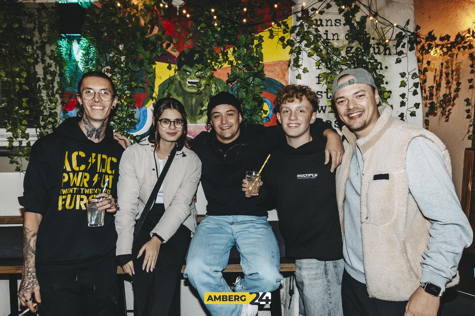 Das Feiern nimmt kein Ende. Batz und „Tanzdirektion Süd” heizten beim Househof ein.  (Bild: Leonie Hartung)