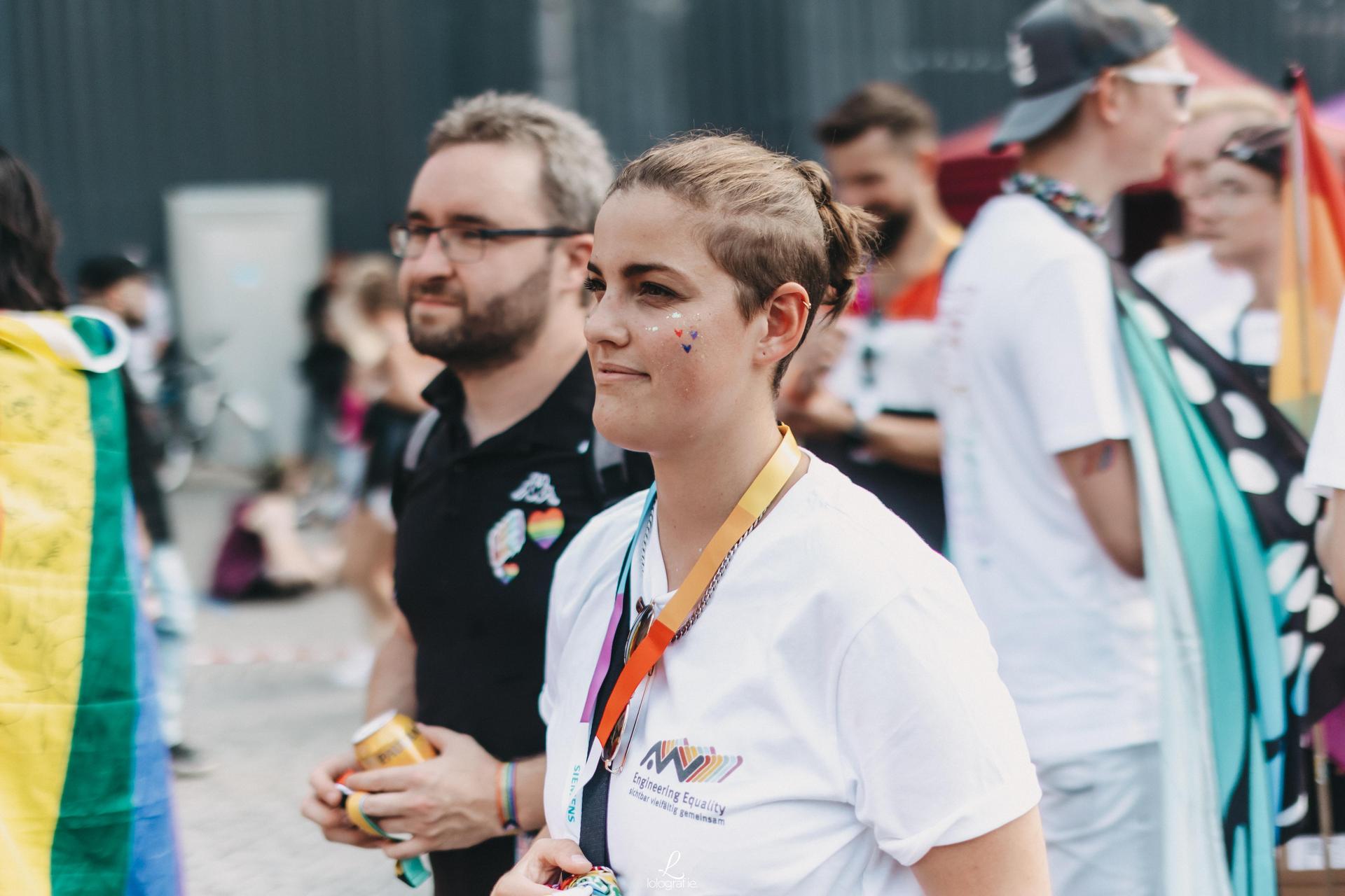 Die Bilder von der CSD-Parade 2023 in Amberg. (Bild: Leonie Hartung)