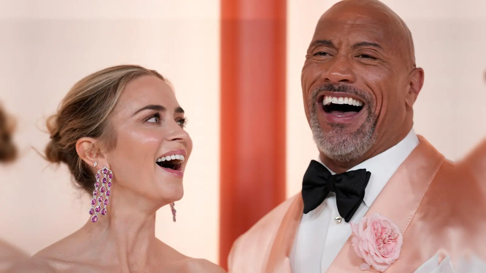  Emily Blunt und Dwayne Johnson wollen mit Leonardo DiCaprio drehen. (Archivbild)  (Bild: Ashley Landis/Invision/AP/dpa)