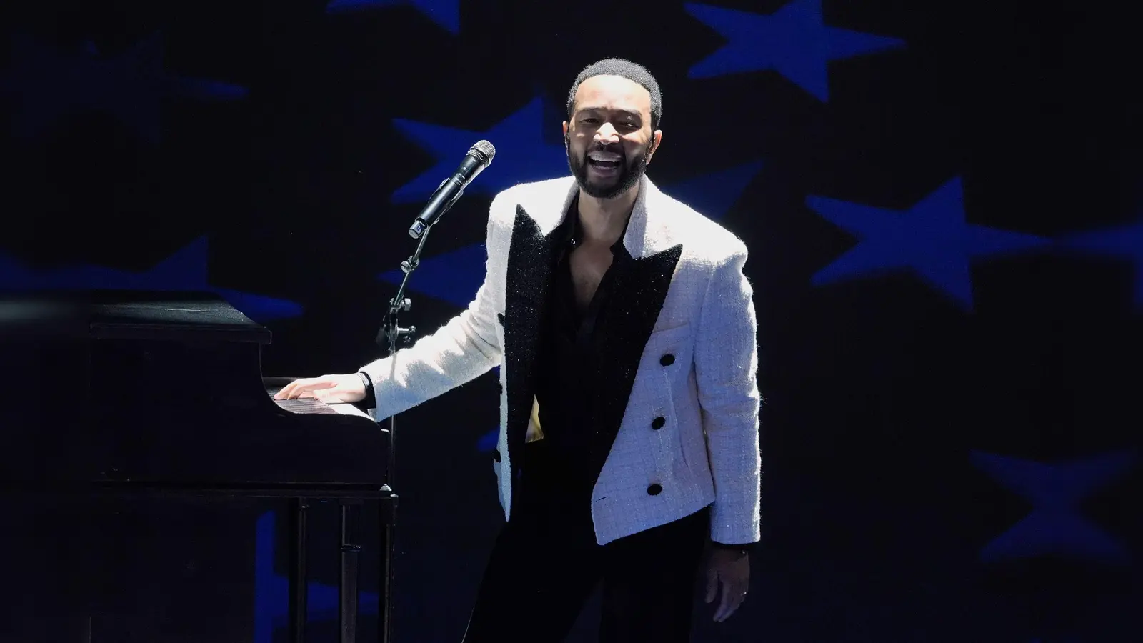 Der Sänger kommt für sein einziges Deutschland-Konzert nach München. (Archivbild) (Bild: J. Scott Applewhite/AP/dpa)