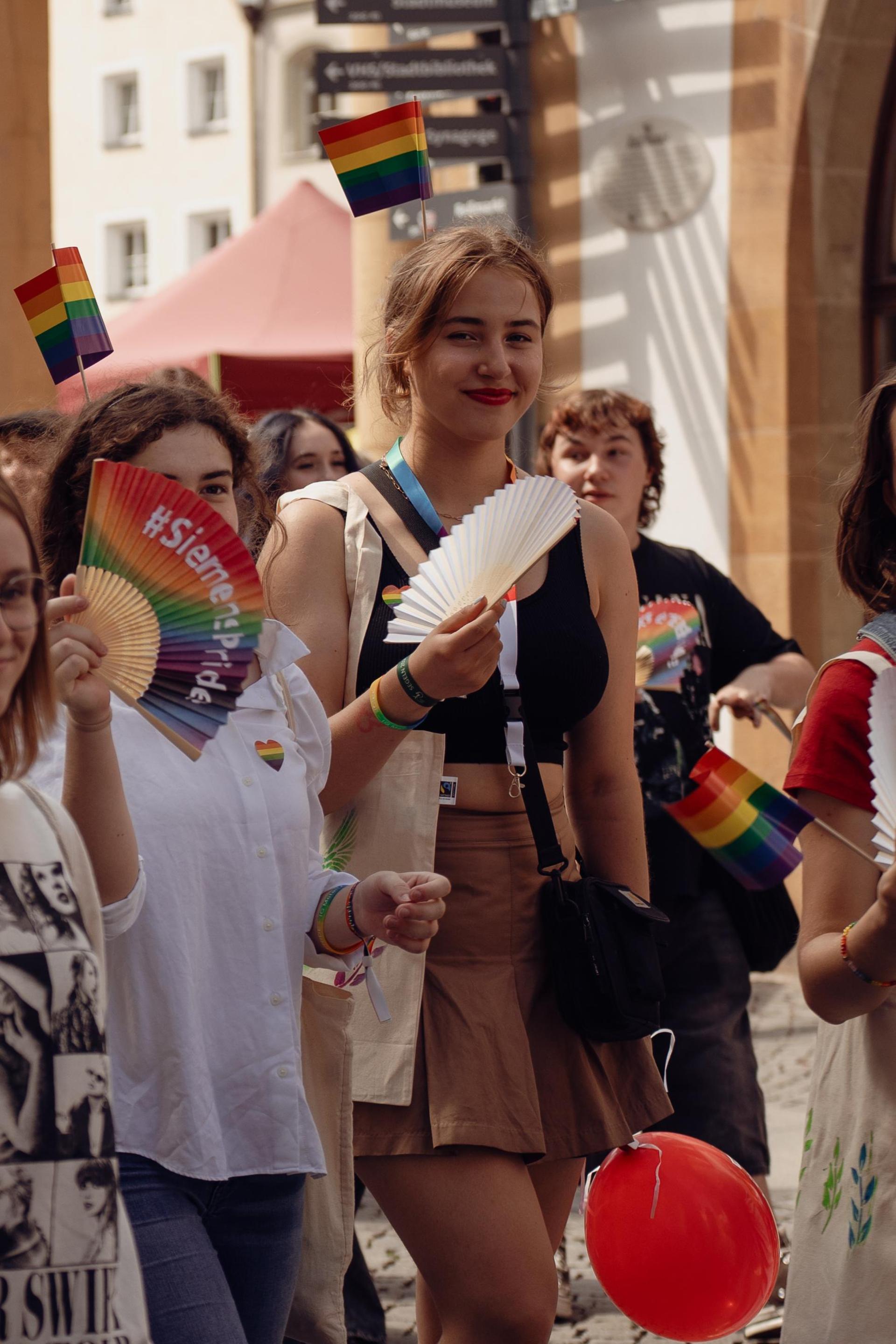 Das war beim Amberger CSD-Demozug am Samstag los. (Bild: Ria Schmidt)