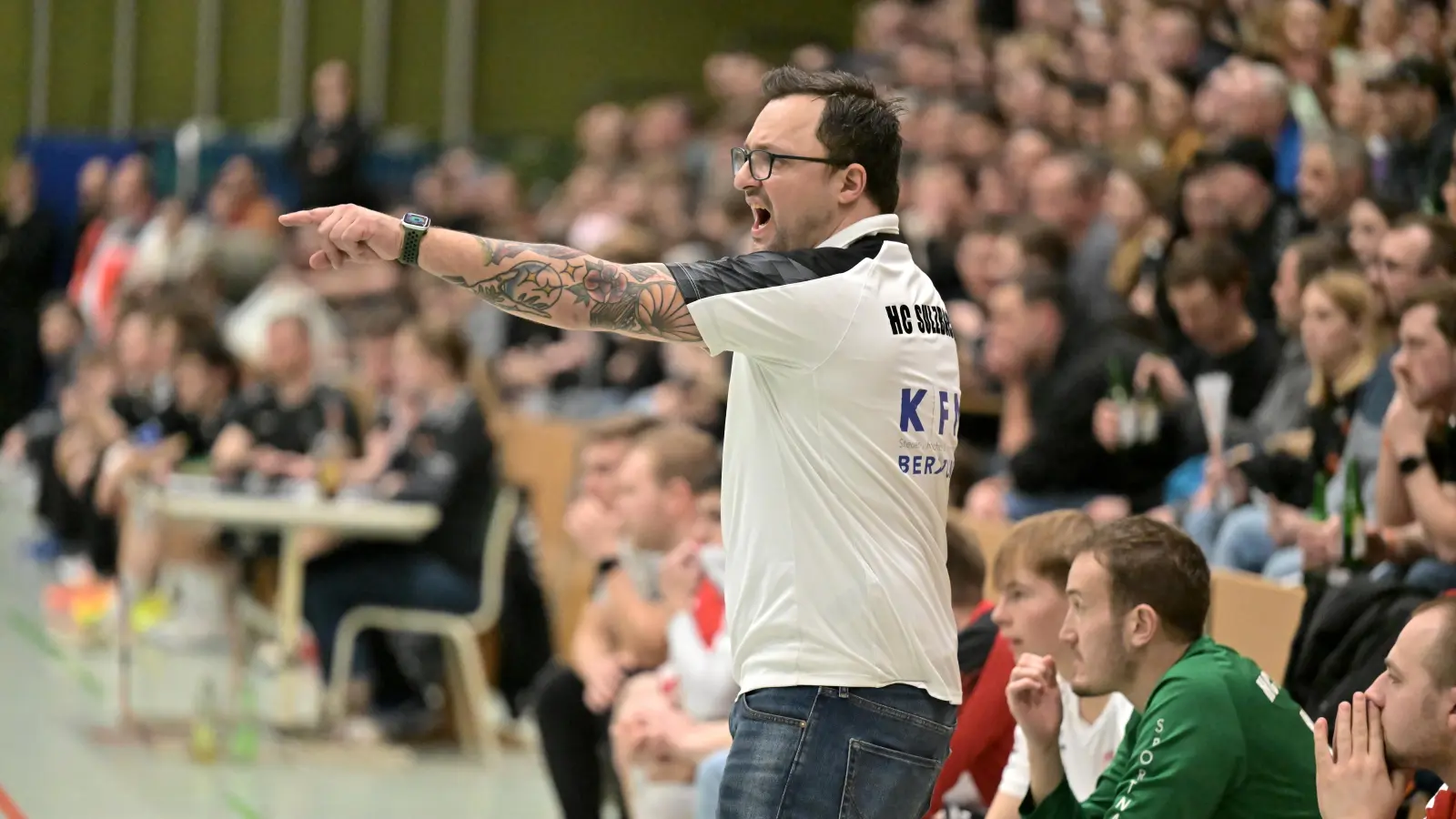 Michael Klose, Trainer des HC Sulzbach-Rosenberg, und seine Männer stehen vor der schwierigsten Saisonaufgabe. (Archivbild: Hubert Ziegler)