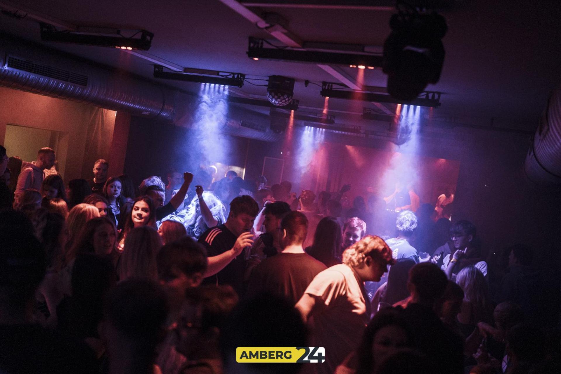 Am Wochenende habt ihr im Happy Rock gefeiert - sogar ab 16. (Bild: Martin Sponsel)