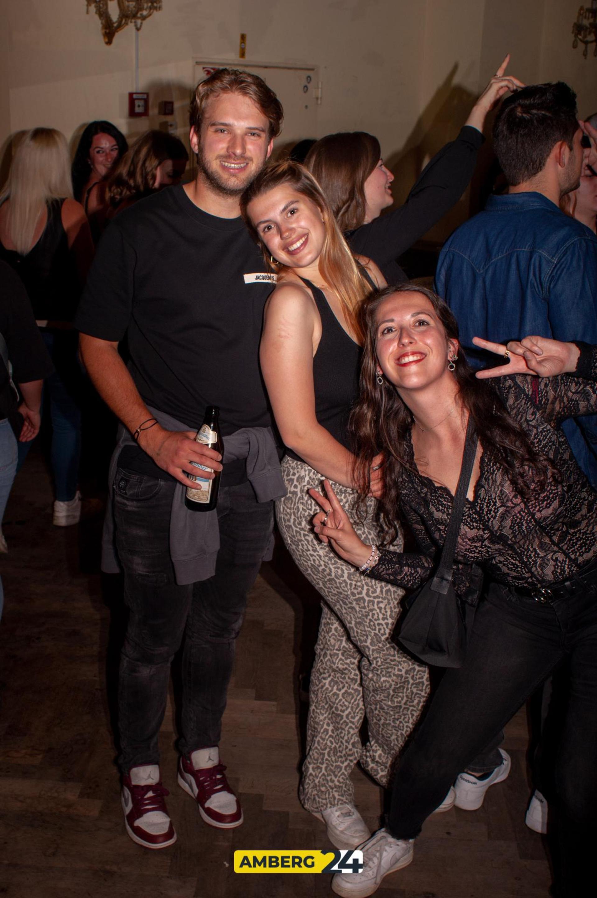 2000er im Casino: Die Fotos vom Sonntag (Bild: Dominik Mark)