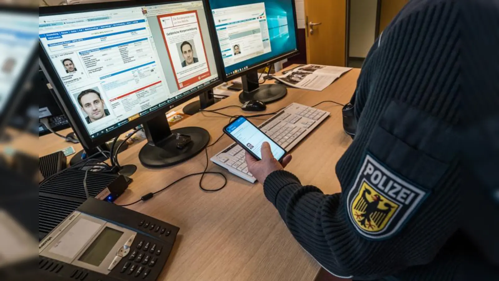Ein Dieb kam nicht davon: Ein „Super-Recognizer” erkannte den Tatverdächtigen einen Tag nach dem Diebstahl am Regensburger Hauptbahnhof wieder.  (Bild: Bundespolizei )