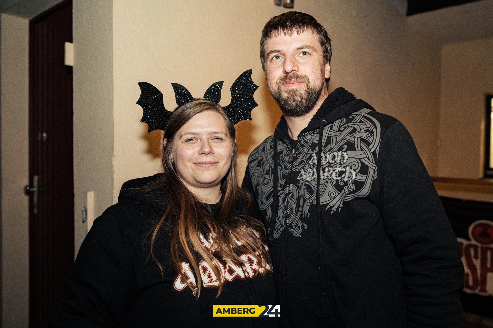 Sweets, Drinks und Metal. Im Void gab's zu Halloween unter anderem einen Kostümwettbewerb. (Bild: Justus Gregor)