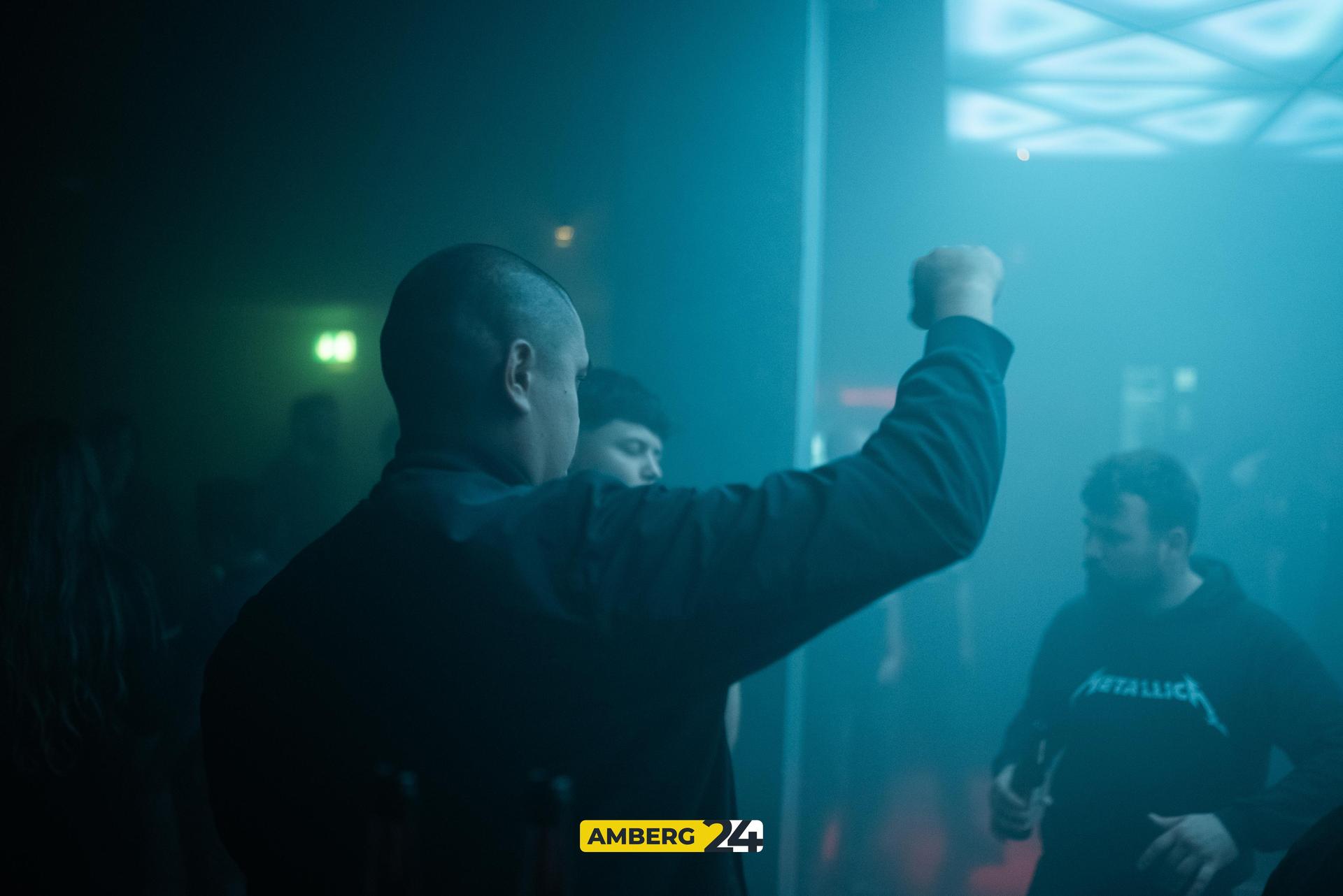 Dark Techno und Electro gab&#39;s am Samstag im Trio Amberg! (Bild: Mario Donhauser)