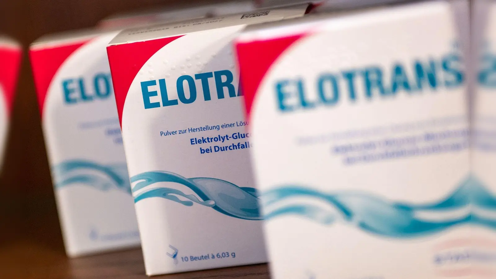 Das Durchfallmedikament „Elotrans” ist auch bei Partygängern immer stark gefragt. (Bild: Lena Lachnit/dpa)