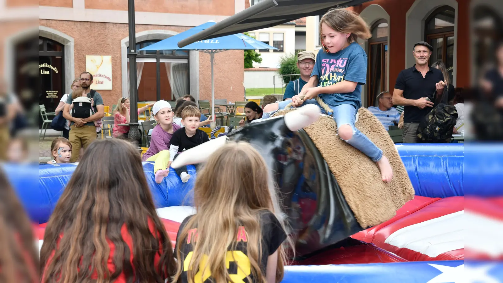 Am Schweinchenbrunnen ist auch heuer Bullriding angesagt. (Bild: Petra Hartl)