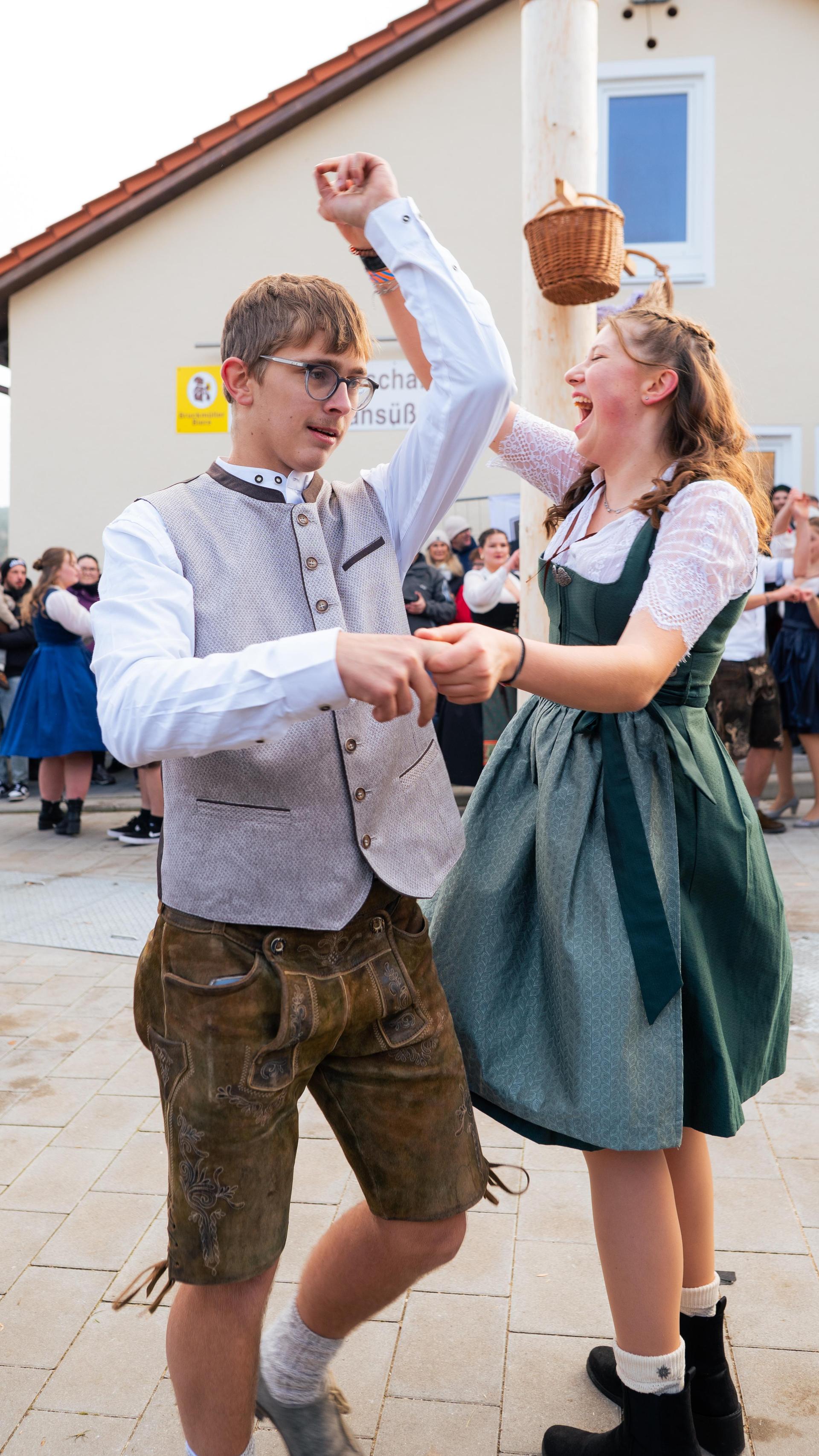 Thansüßer Kirwa am Sonntag.  (Bild: Hannes Stock)