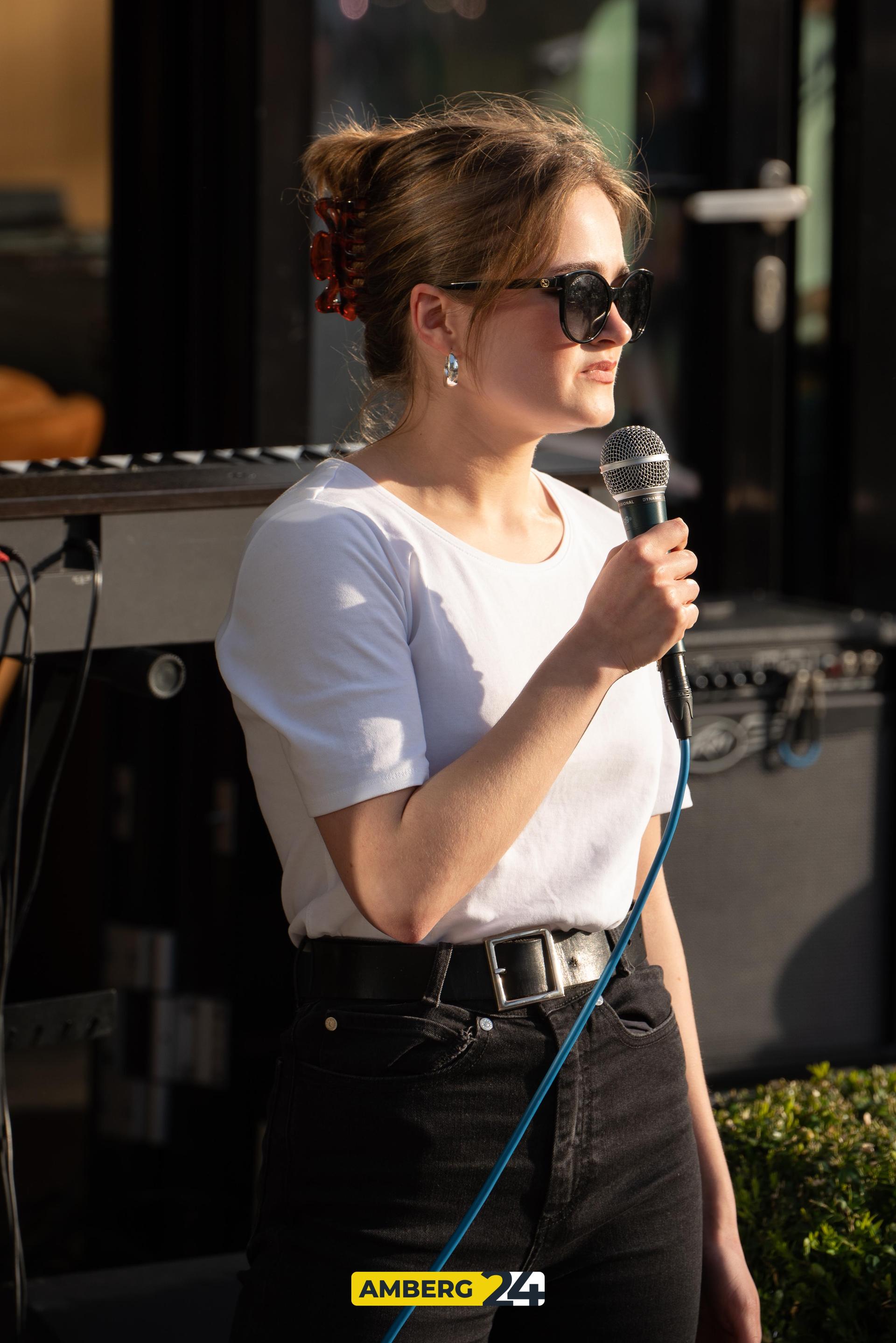 Der Frühling ist zurück und die Open Stage im Amberger Beanery wird ins Freie verlegt.  (Bild: Daniel Geiger)