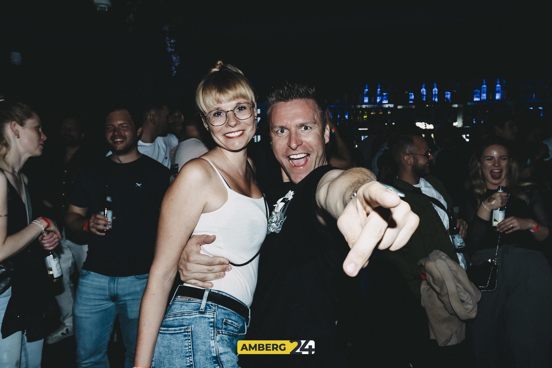 Amberg tanzt im Cave 2025! (Bild: Lolografie)