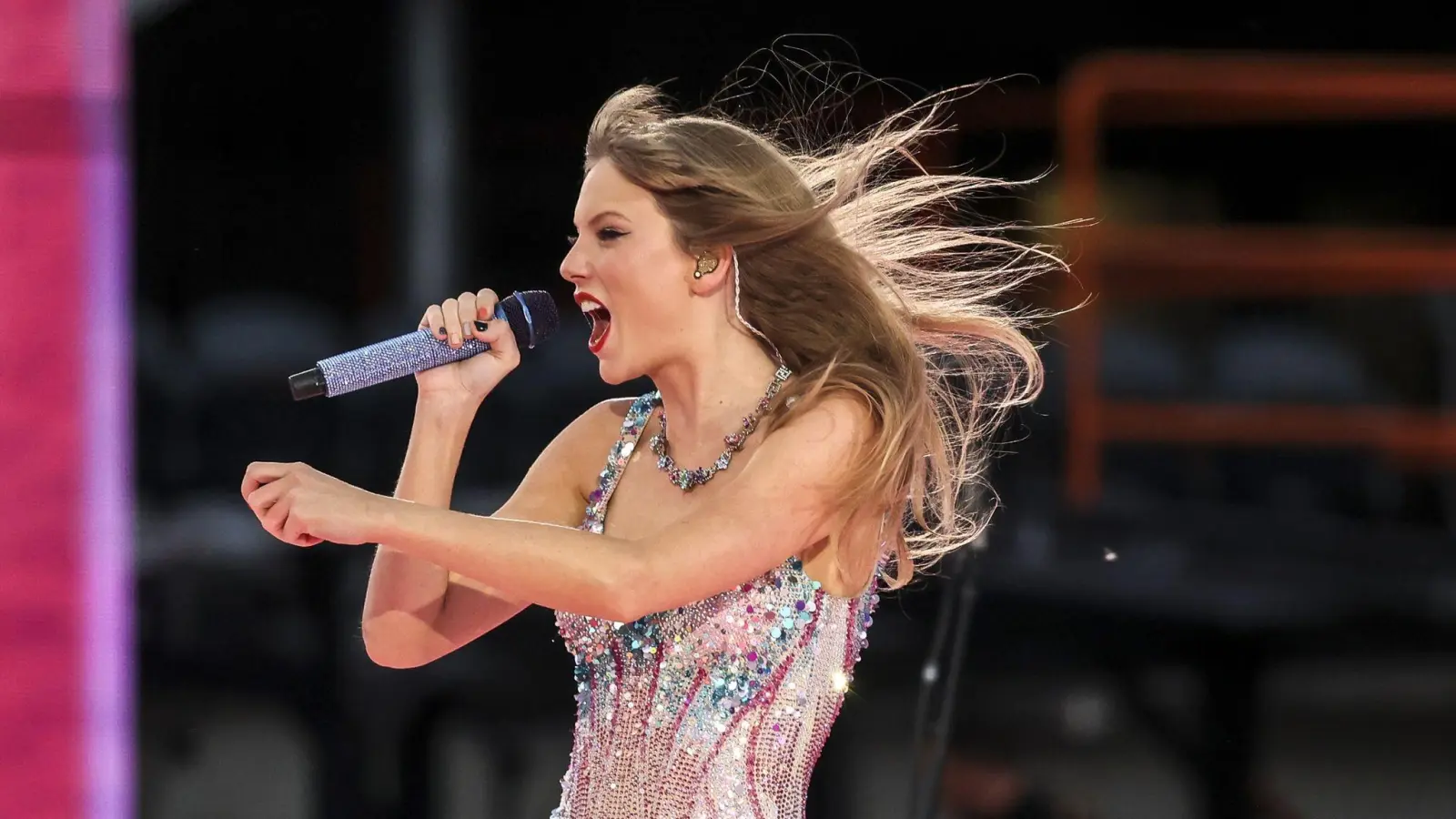 Bei uns könnt ihr zwei Ticktes für den Taylor Swift Film gewinnen. (Bild: Shanna Madison/TNS via ZUMA Press Wire/dpa)