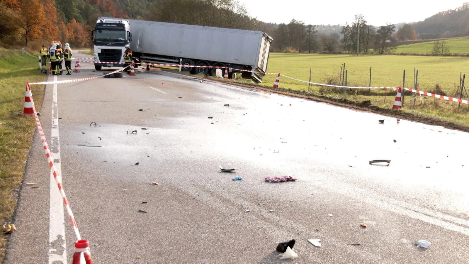 Am Dienstag hat sich ein schwerer Verkehrsunfall im Vilstal ereignet. (Bild: hbe)