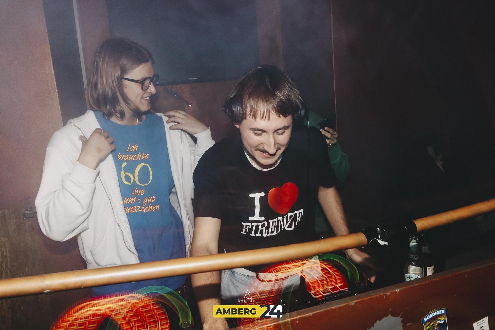 Das Feiern nimmt kein Ende. Batz und „Tanzdirektion Süd” heizten beim Househof ein.  (Bild: Leonie Hartung)