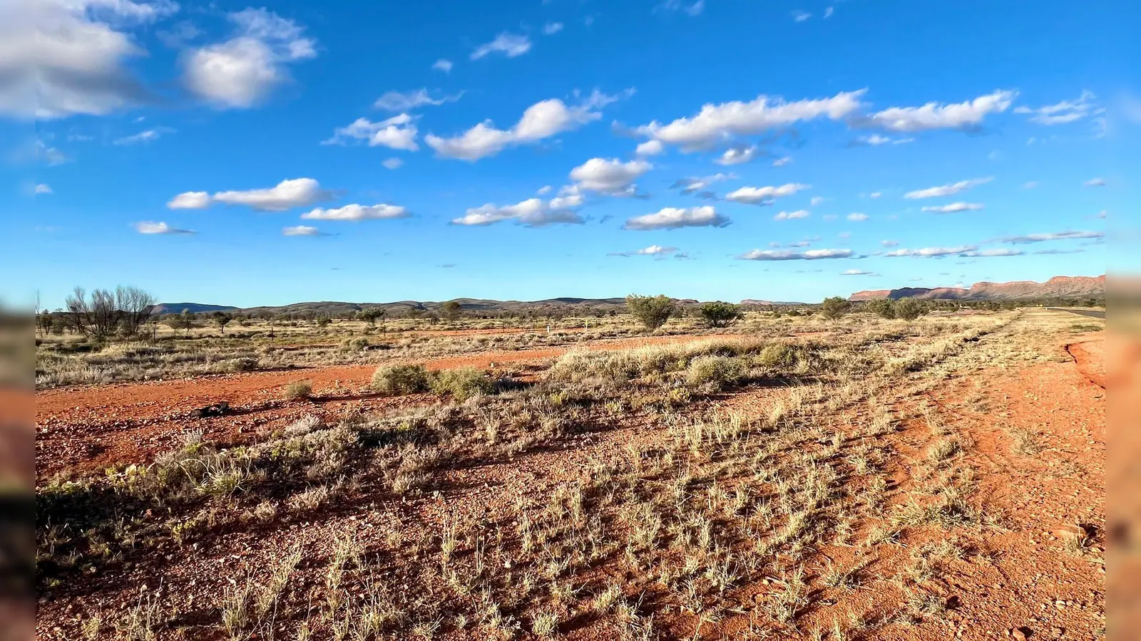 Australien ist in weiten Teilen dünn besiedelt. (Symbolbild) (Bild: Carola Frentzen/dpa)