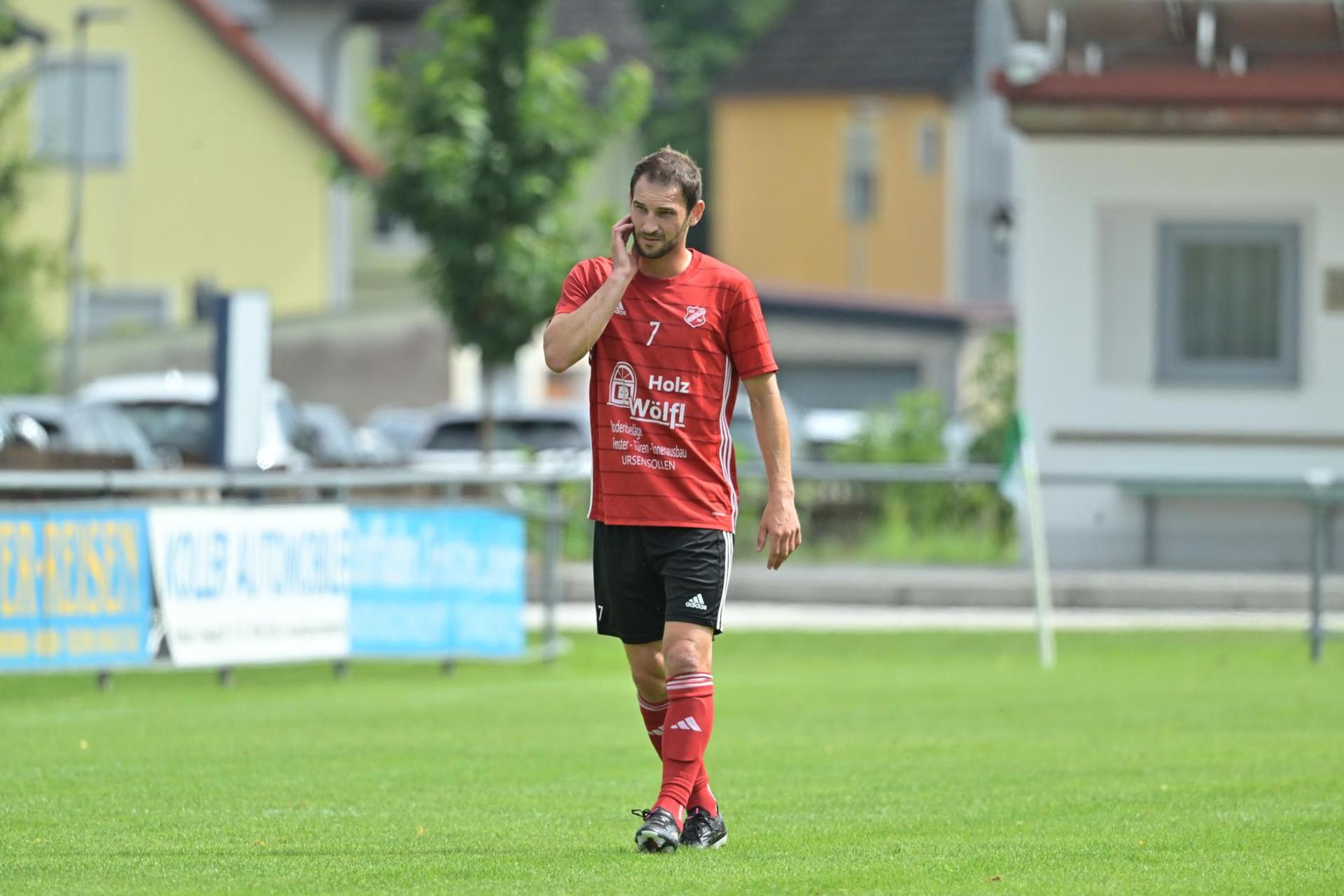 Dauerbrenner: Spielertrainer Thomas Kotzbauer bleibt der DJK Ursensollen weiterhin erhalten. (Bild: Hubert Ziegler)