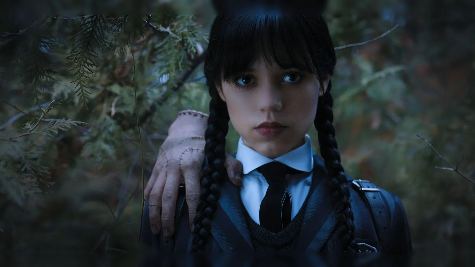 Die dauergenervte Titelheldin weint im neuen Trailer auf einmal blutige Tränen. (Bild: --/Netflix/dpa)