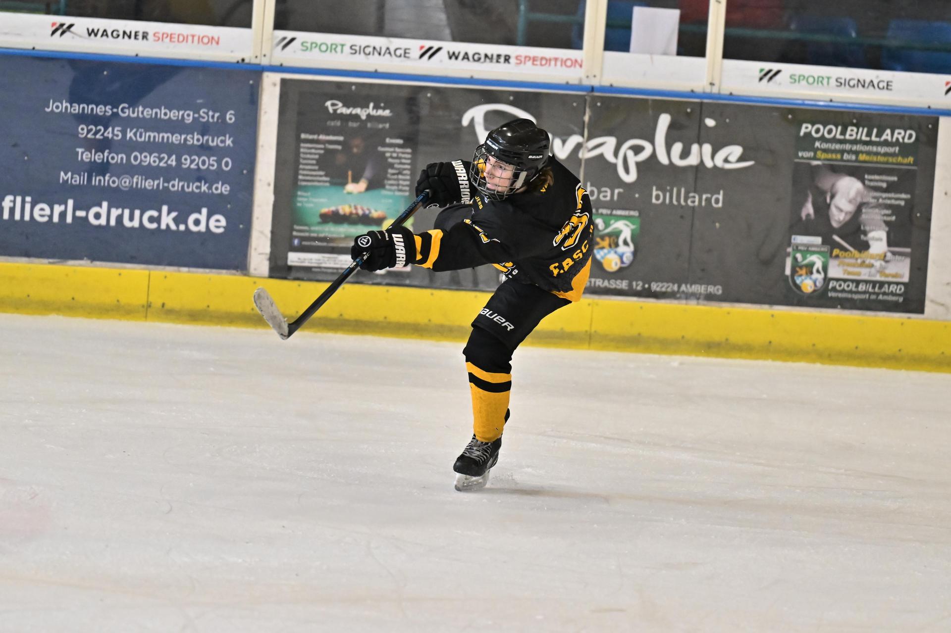 Eishockey Landesliga-Meisterschaft der U17 mit ERSC Amberg.  (Bild: Hubert Ziegler)