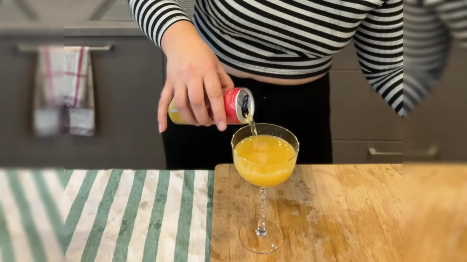 Manisch mit extra Koffein und flüssig... wegen der Flüssigkeit. (Bild: knz)