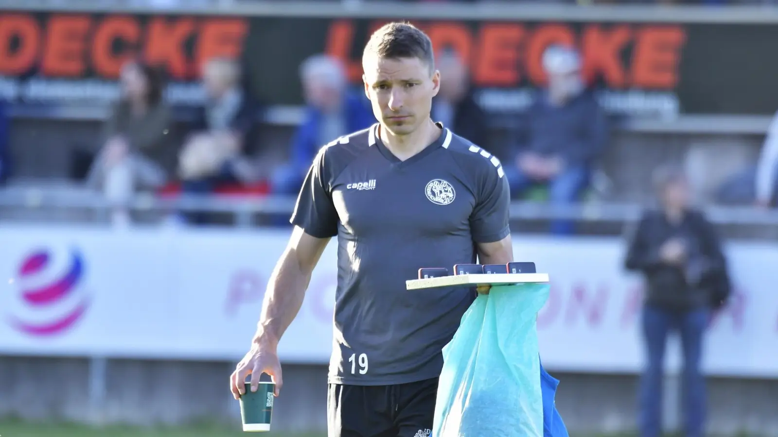 Vorerst für zwei Spiele streift Andreas Graml wieder das Trikot des FC Amberg über und soll der personell angeschlagenen Mannschaft in der Landesliga aushelfen. (Archivbild: Hubert Ziegler)