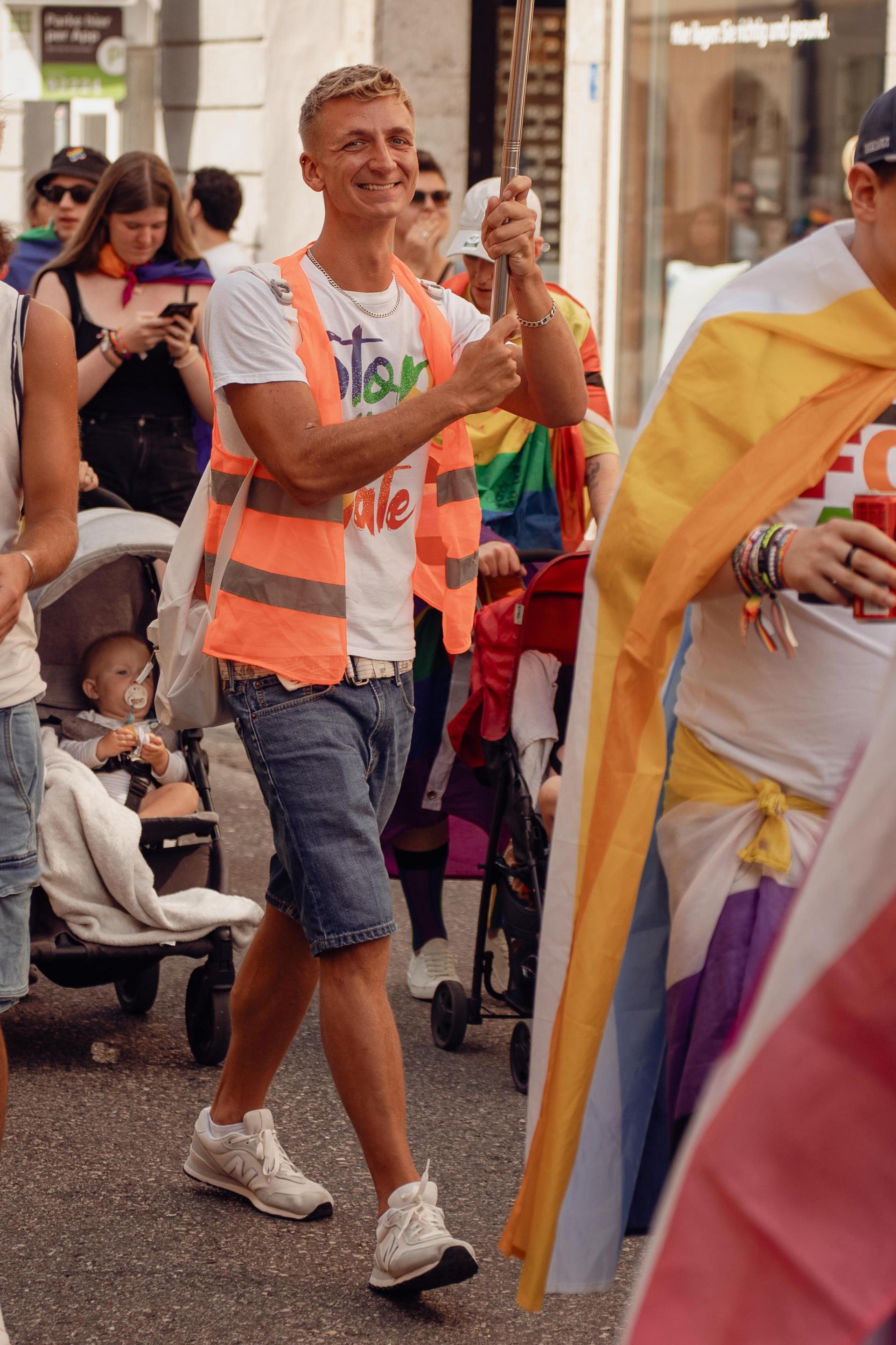 Das war beim Amberger CSD-Demozug am Samstag los. (Bild: Ria Schmidt)