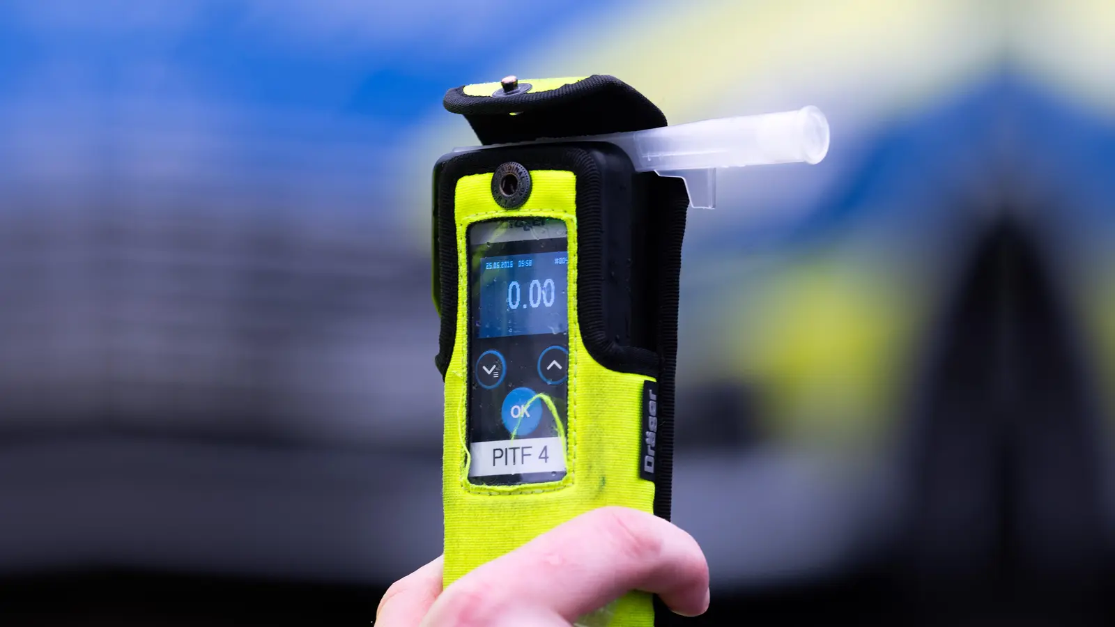 Ein 34-jähriger Autofahrer wurde auf der B 299 mit 1,7 Promille gestoppt.  (Symbolbild: Soeren Stache)