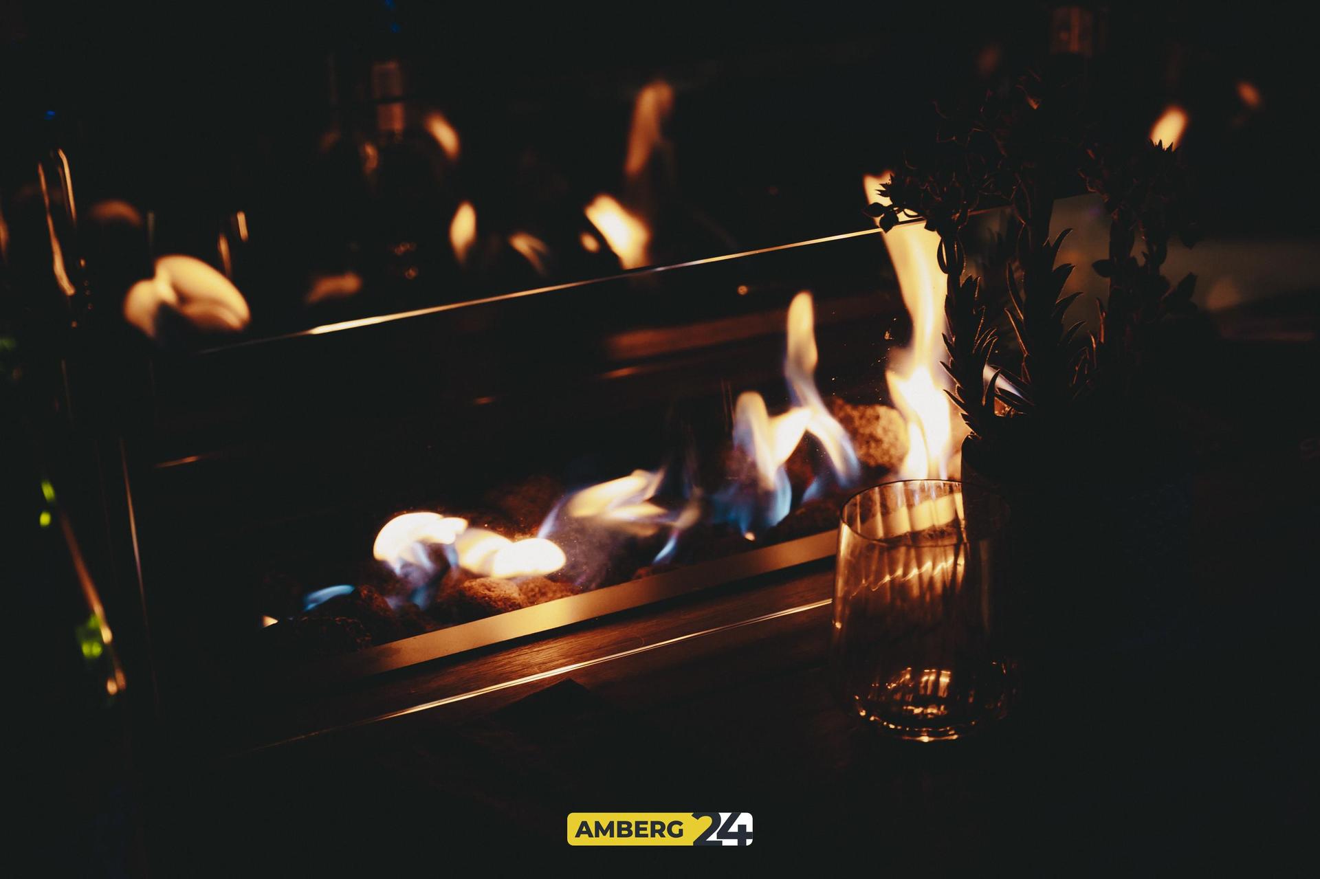 Sommer, Sonne, Saxophon – das gabs am Vorfeiertag in der Walküre Skybar. Ihr hattet Spaß, wir haben die Fotos von Fotografin Lolo. (Bild: Lolografie)