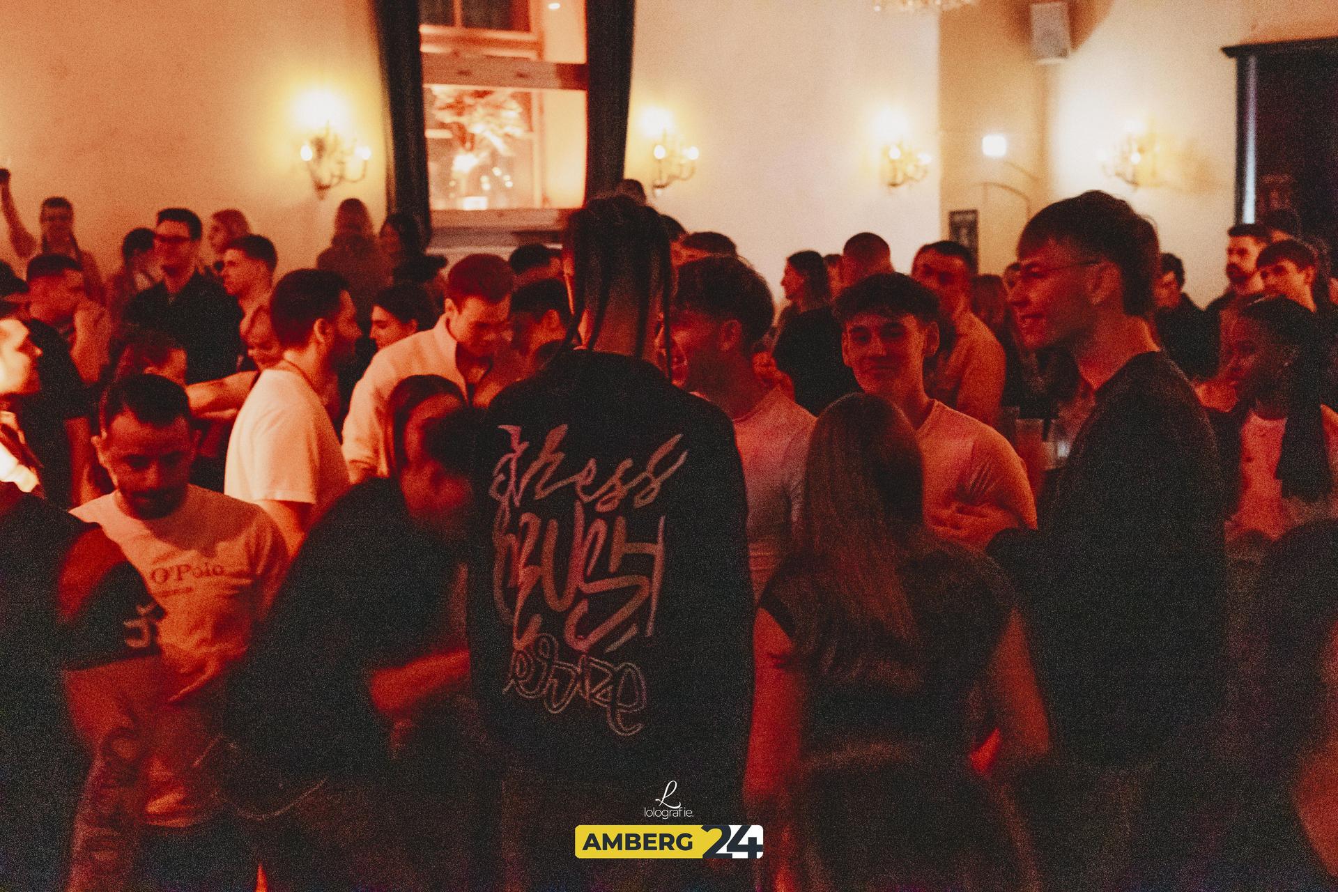 Das Casino am Samstag.  (Bild: Lolografie)