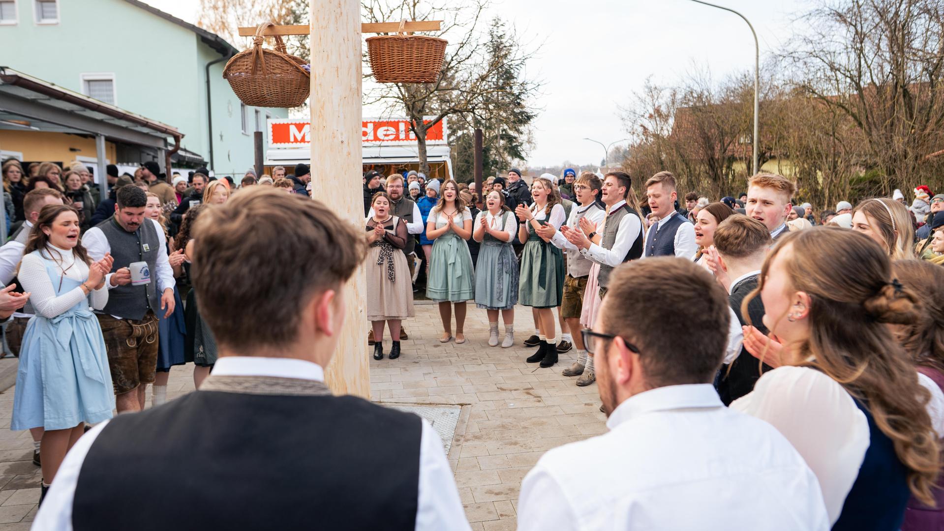 Thansüßer Kirwa am Sonntag.  (Bild: Hannes Stock)