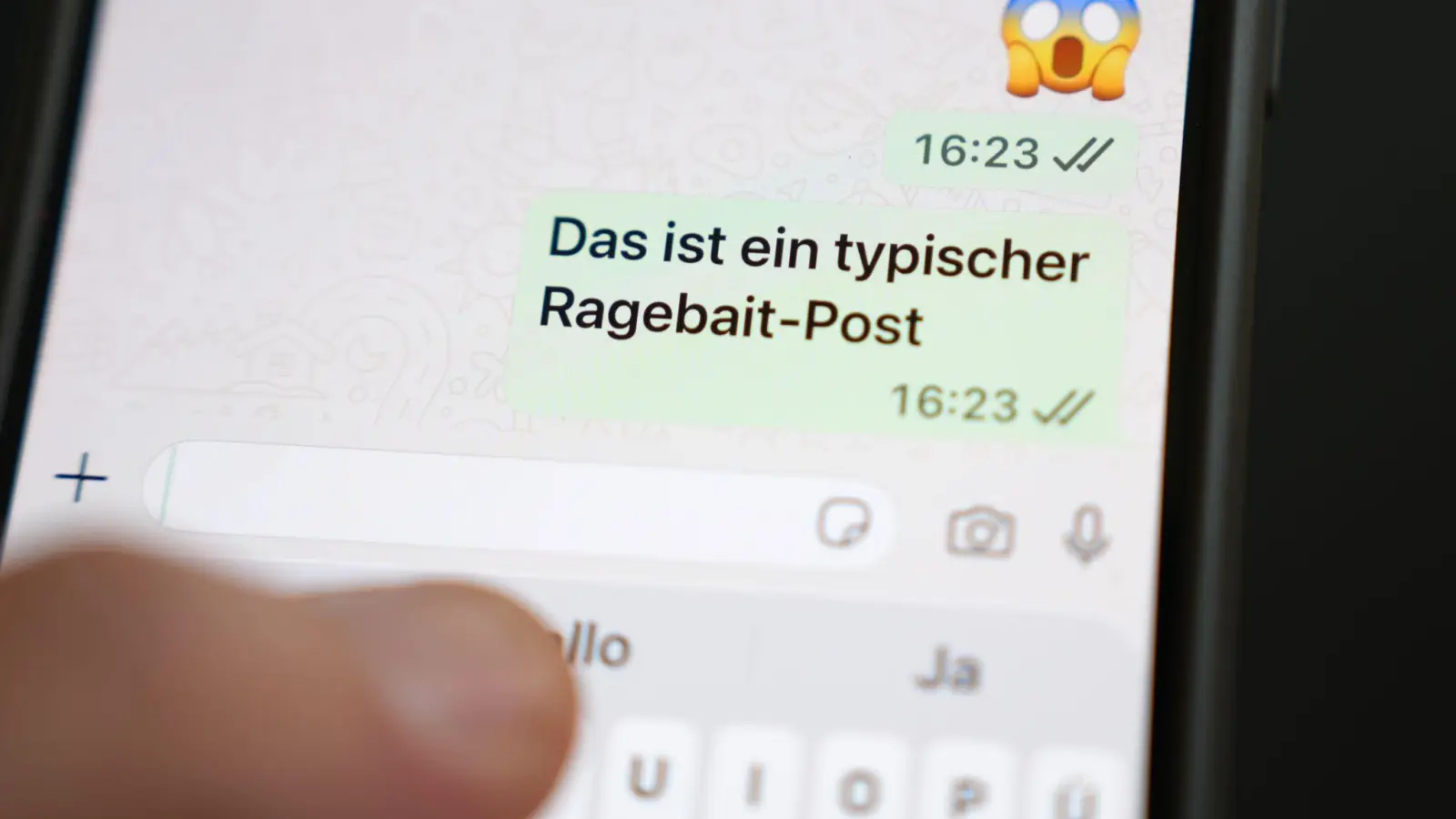 Seit 2008 entscheiden junge Menschen von 11 bis 20 Jahren darüber, welche Sprachfloskel sie besonders angesagt finden. (Archivbild: Marcus Brandt/dpa)